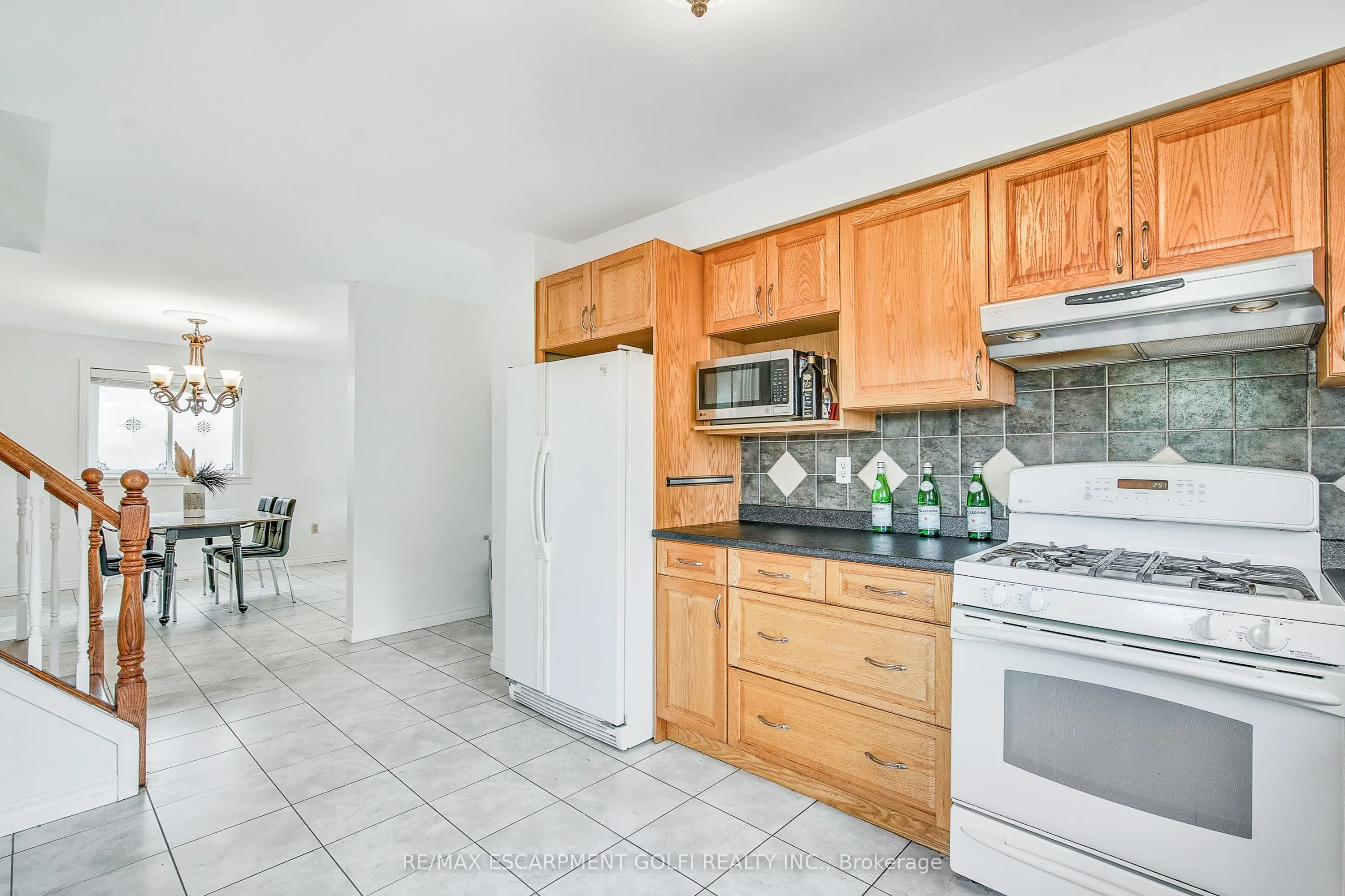 9 Valanna Court