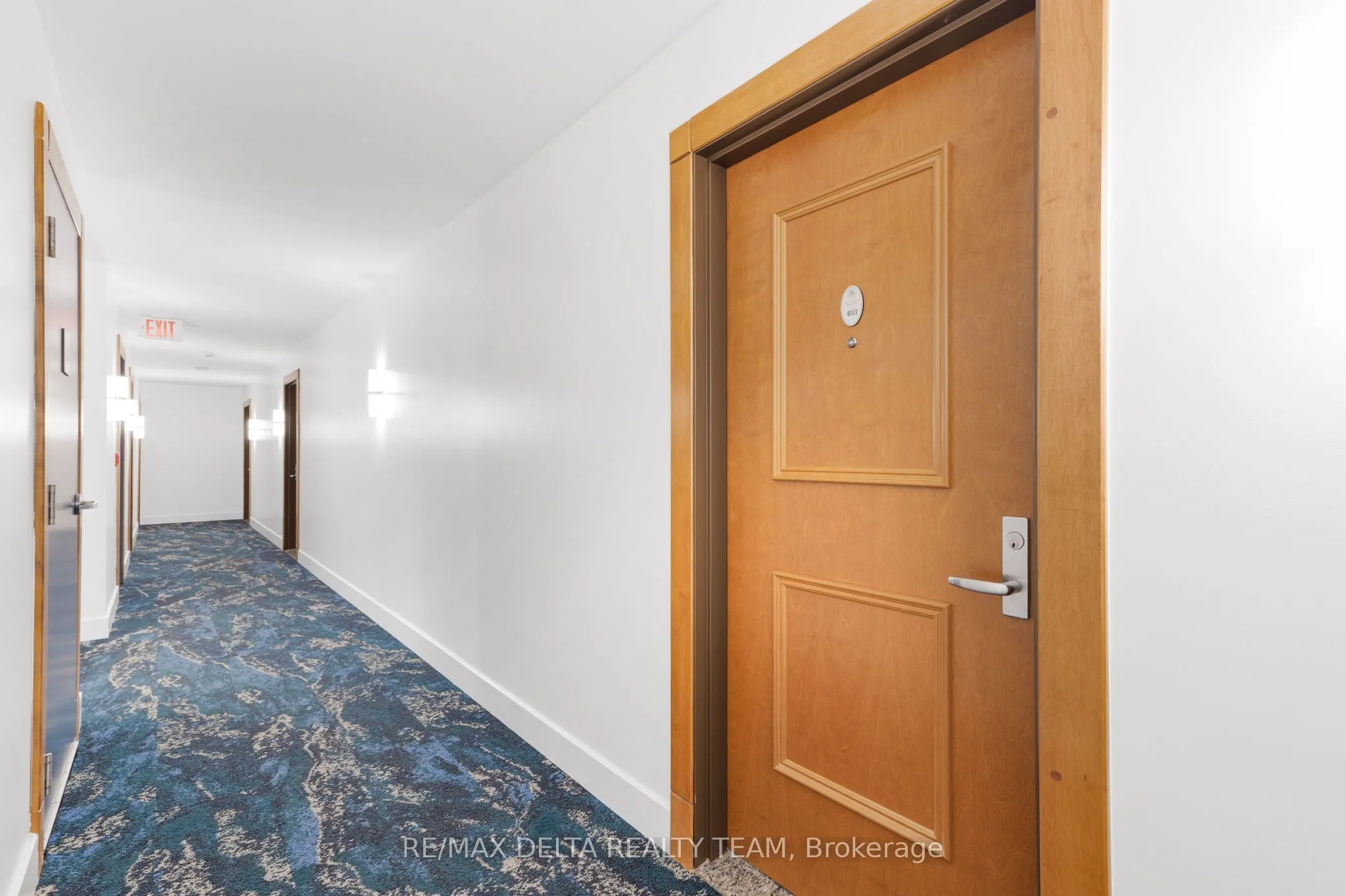 242 Rideau Street, #403