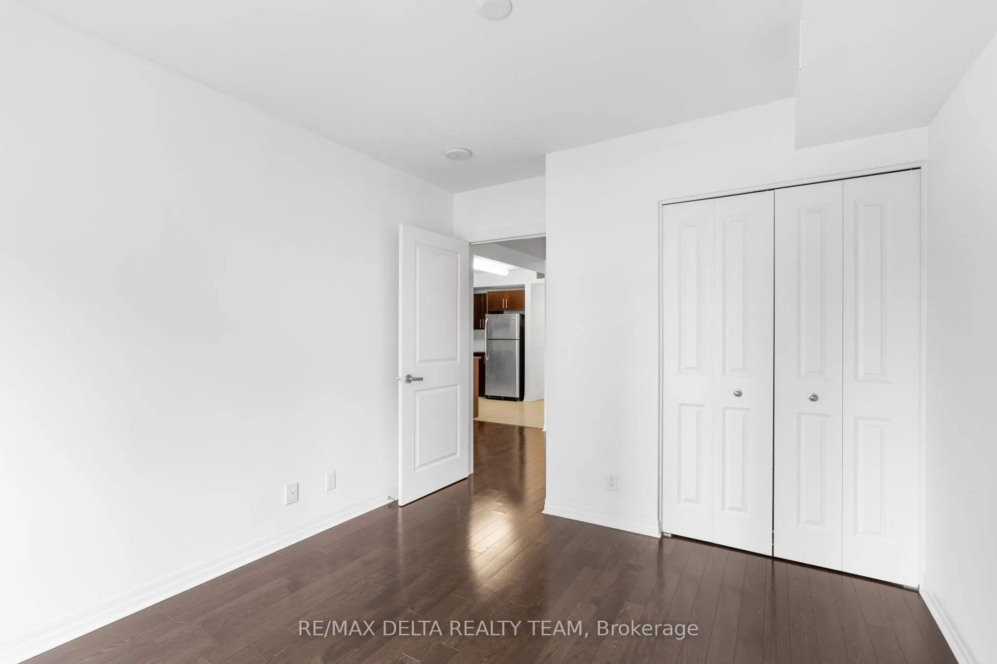 242 Rideau Street, #403