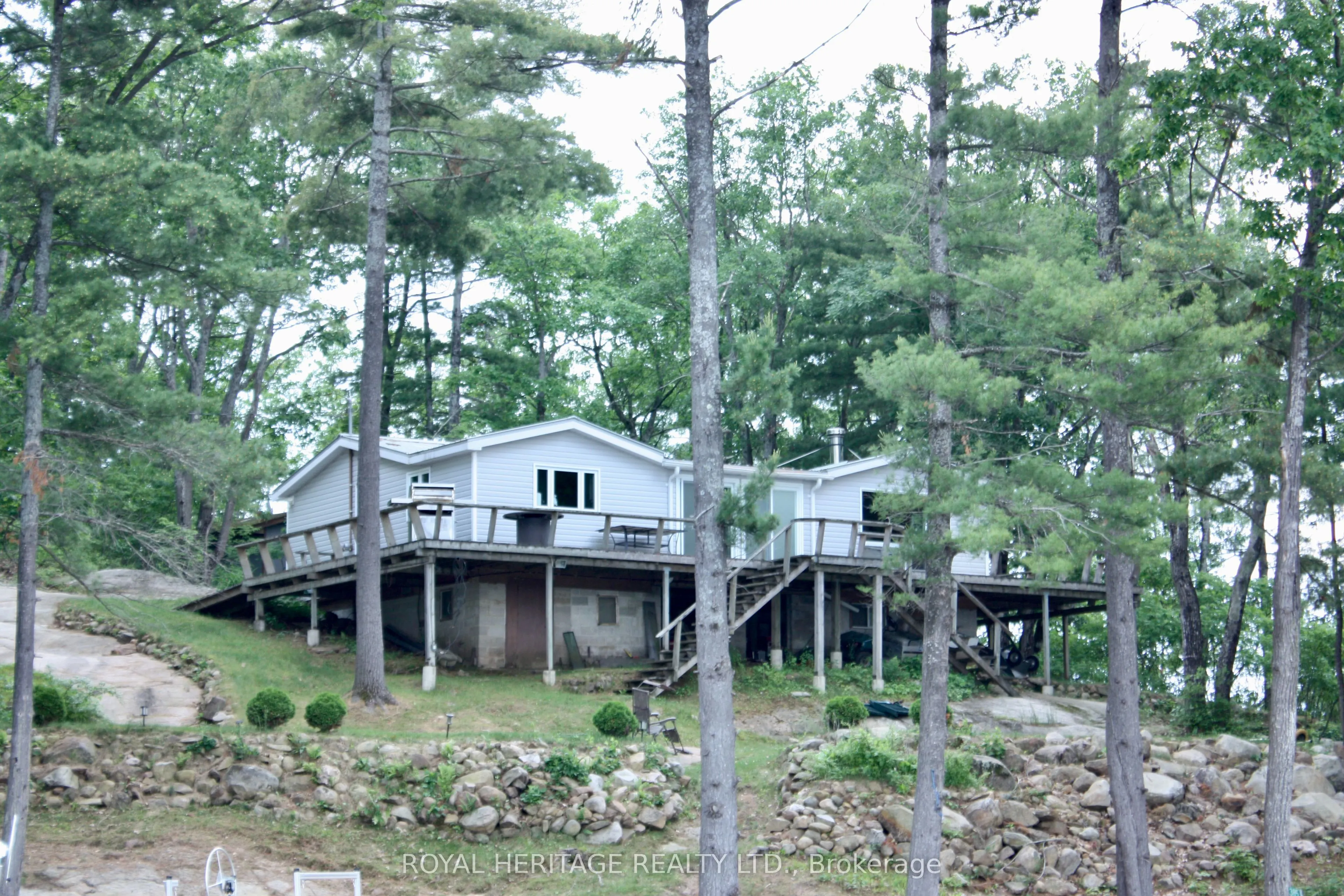 385 Island 38