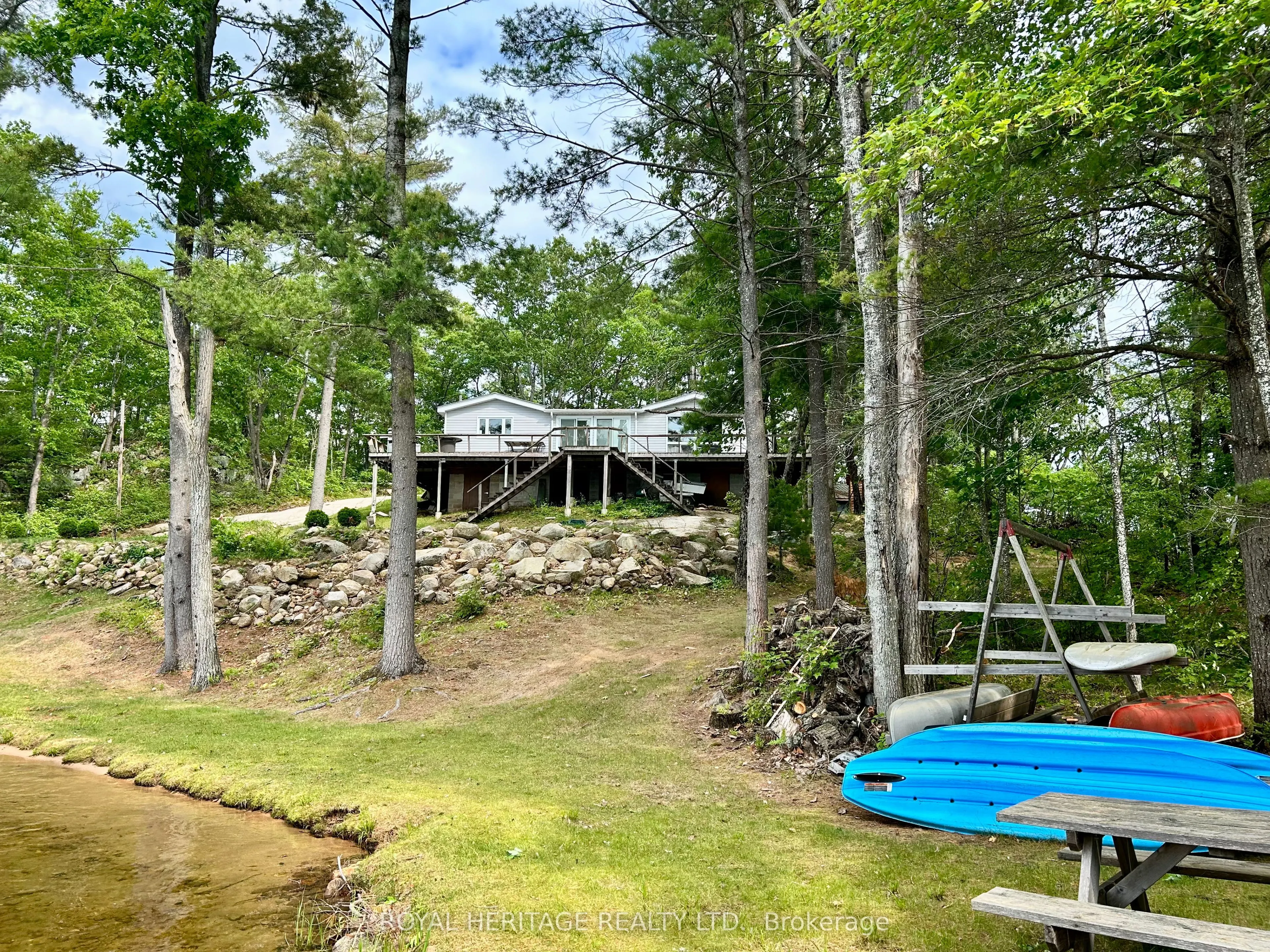 385 Island 38
