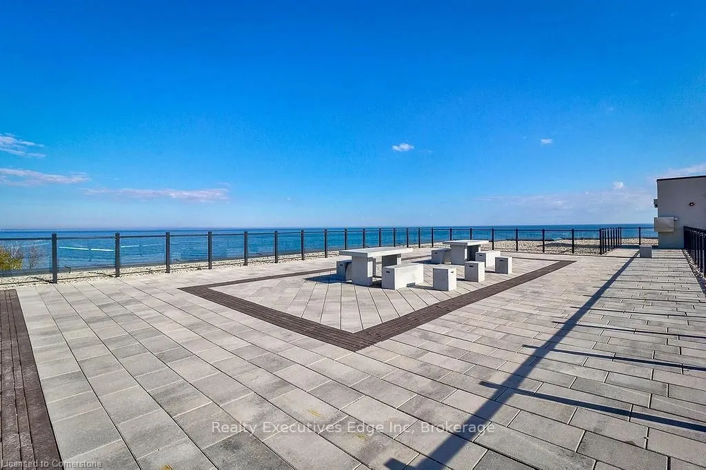 125 Shoreview Place, #416
