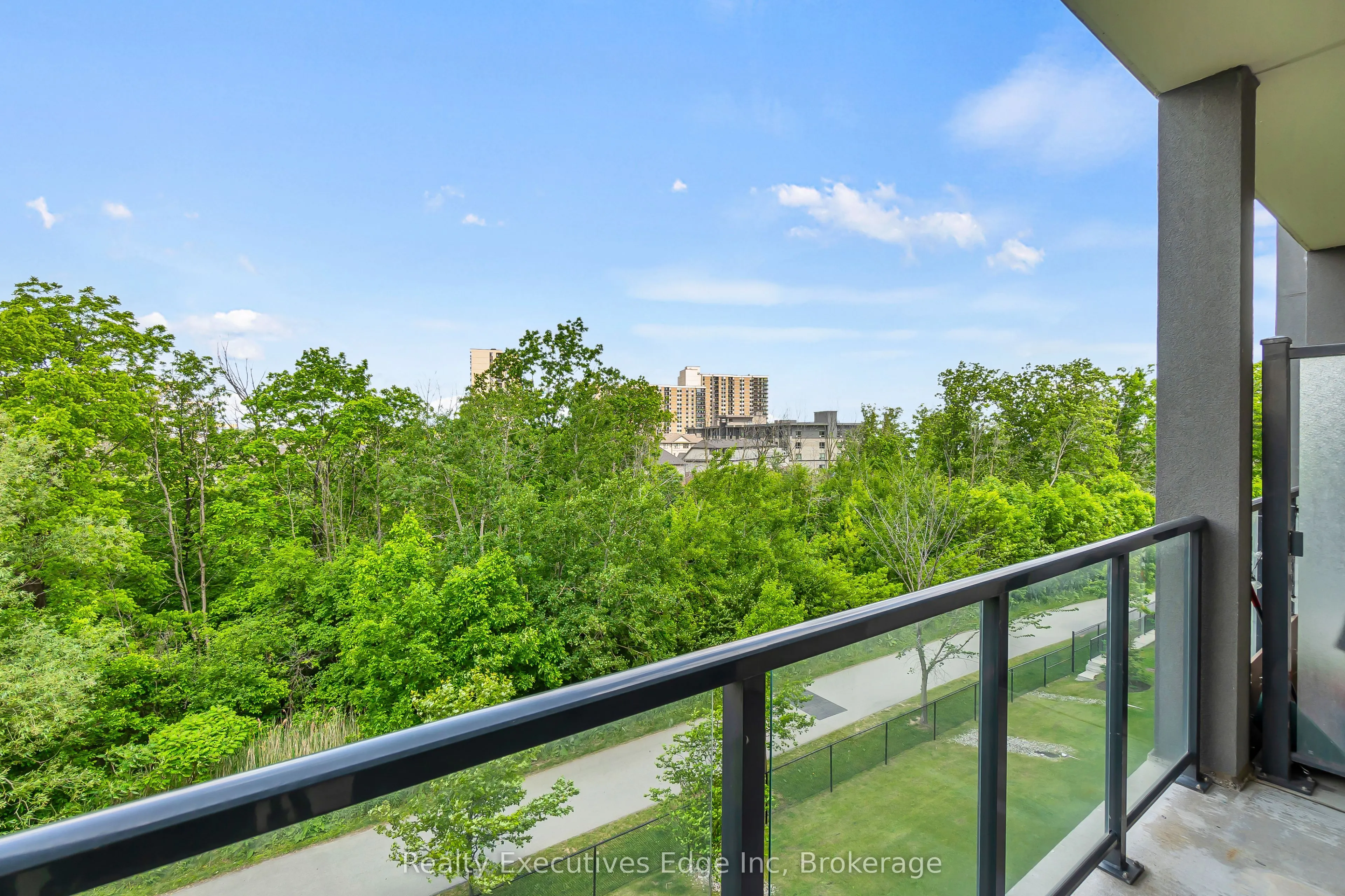 125 Shoreview Place, #416