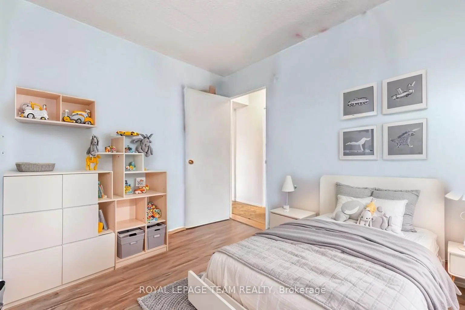 141 Somerset Street W #1202