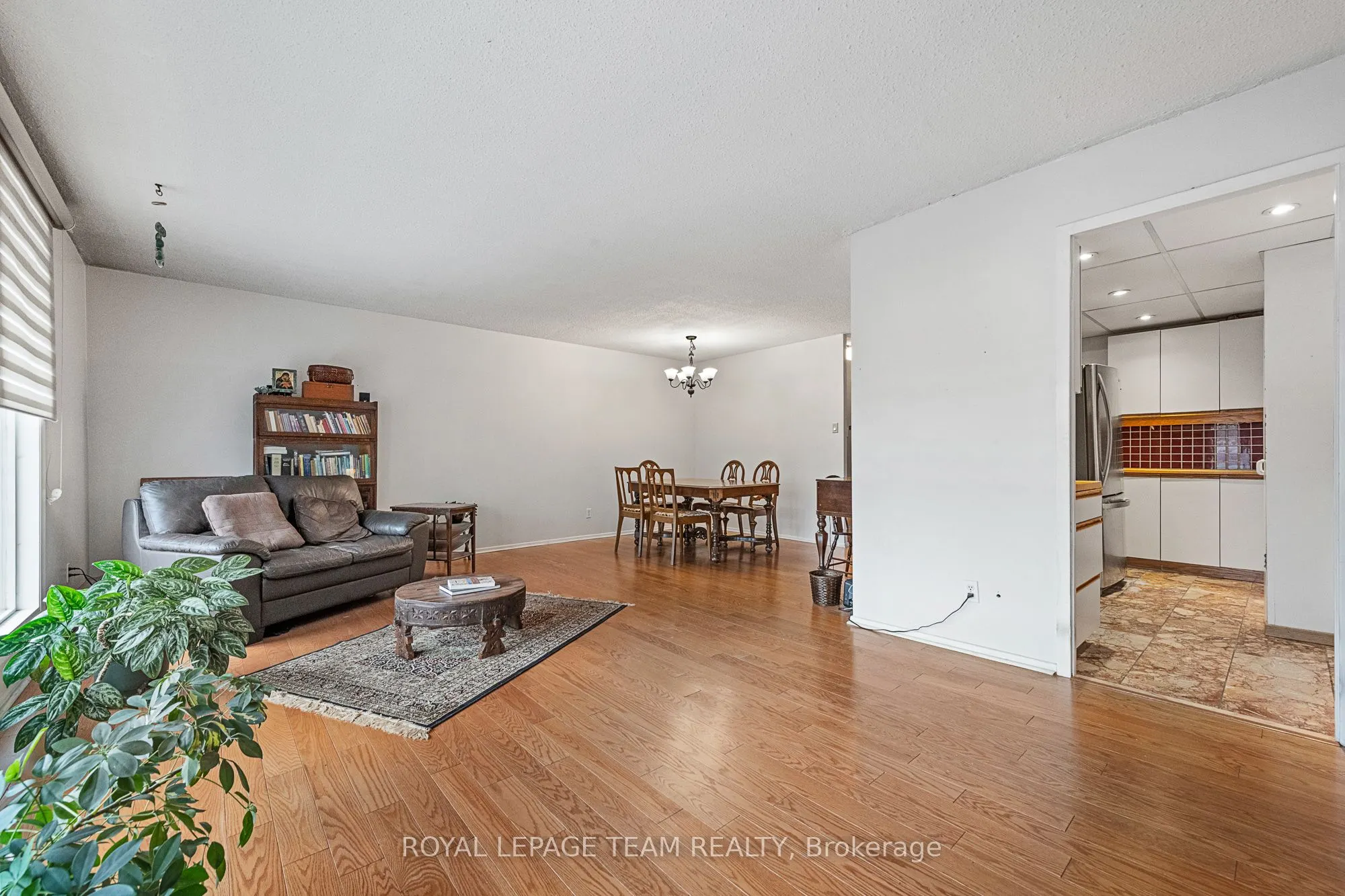 141 Somerset Street W #1202
