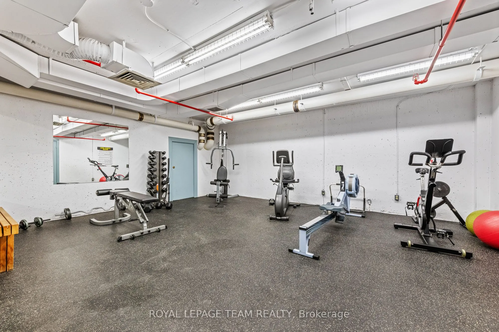 141 Somerset Street W #1202
