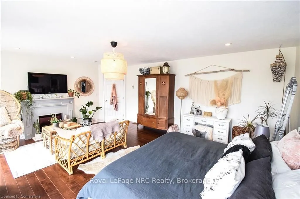 776 Sandy Bay Road