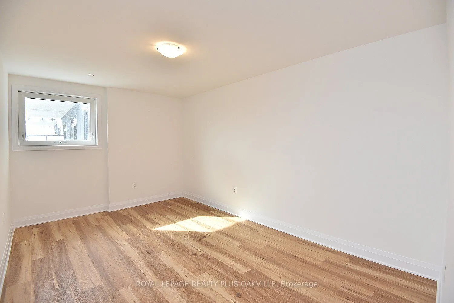 1936 Rymal Road E #422