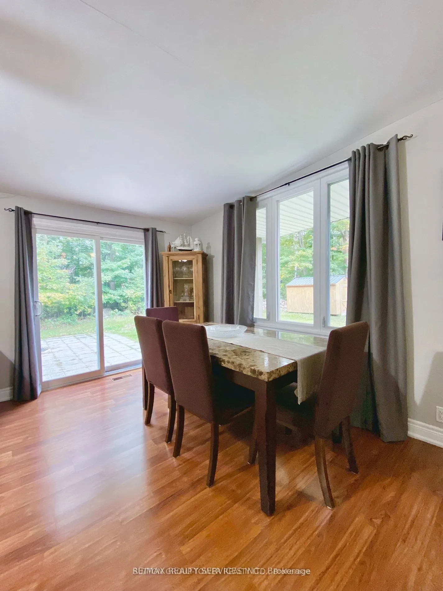 4870 Mapleview Crescent