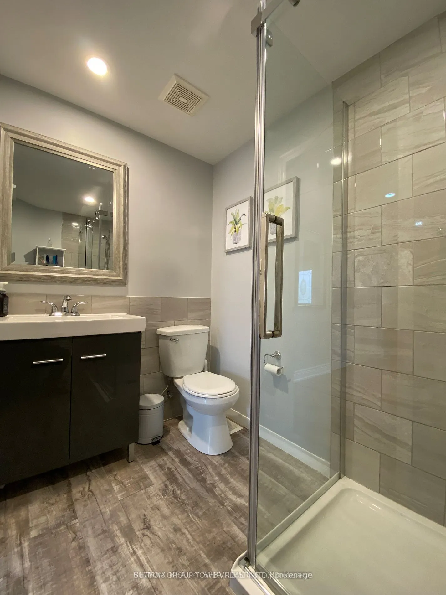 4870 Mapleview Crescent