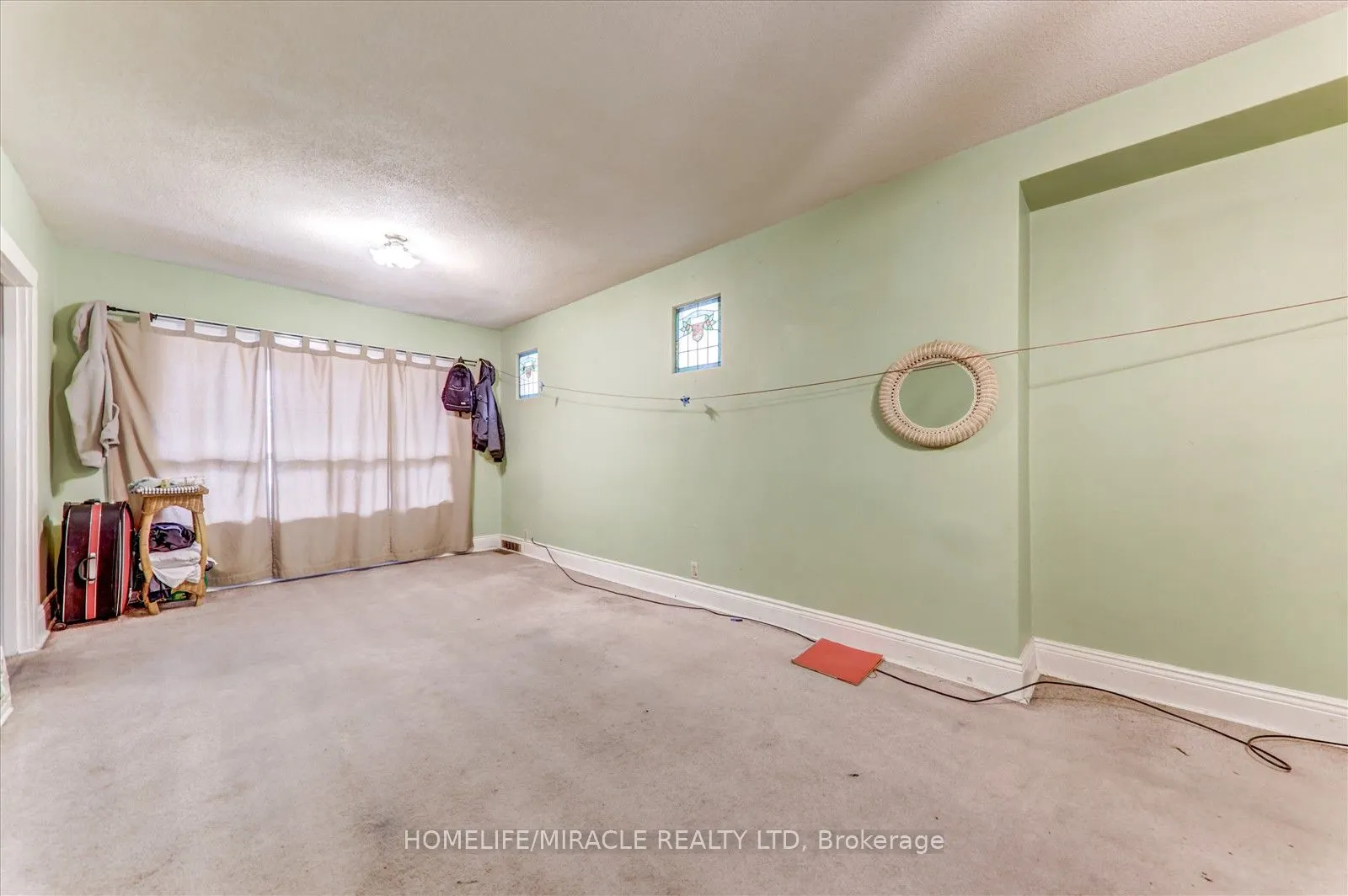 10 St Matthews Avenue