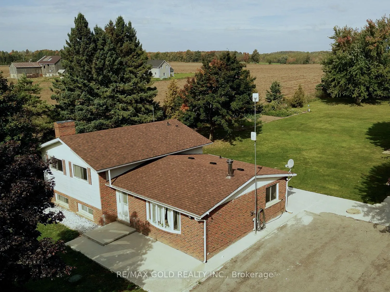 286063 County Road 10 Side Road