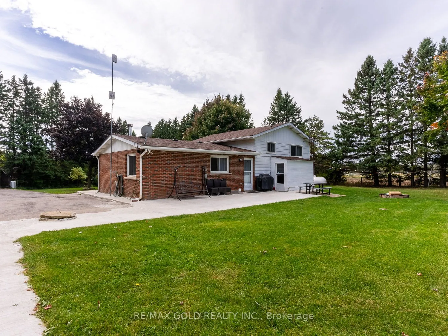 286063 County Road 10 Side Road