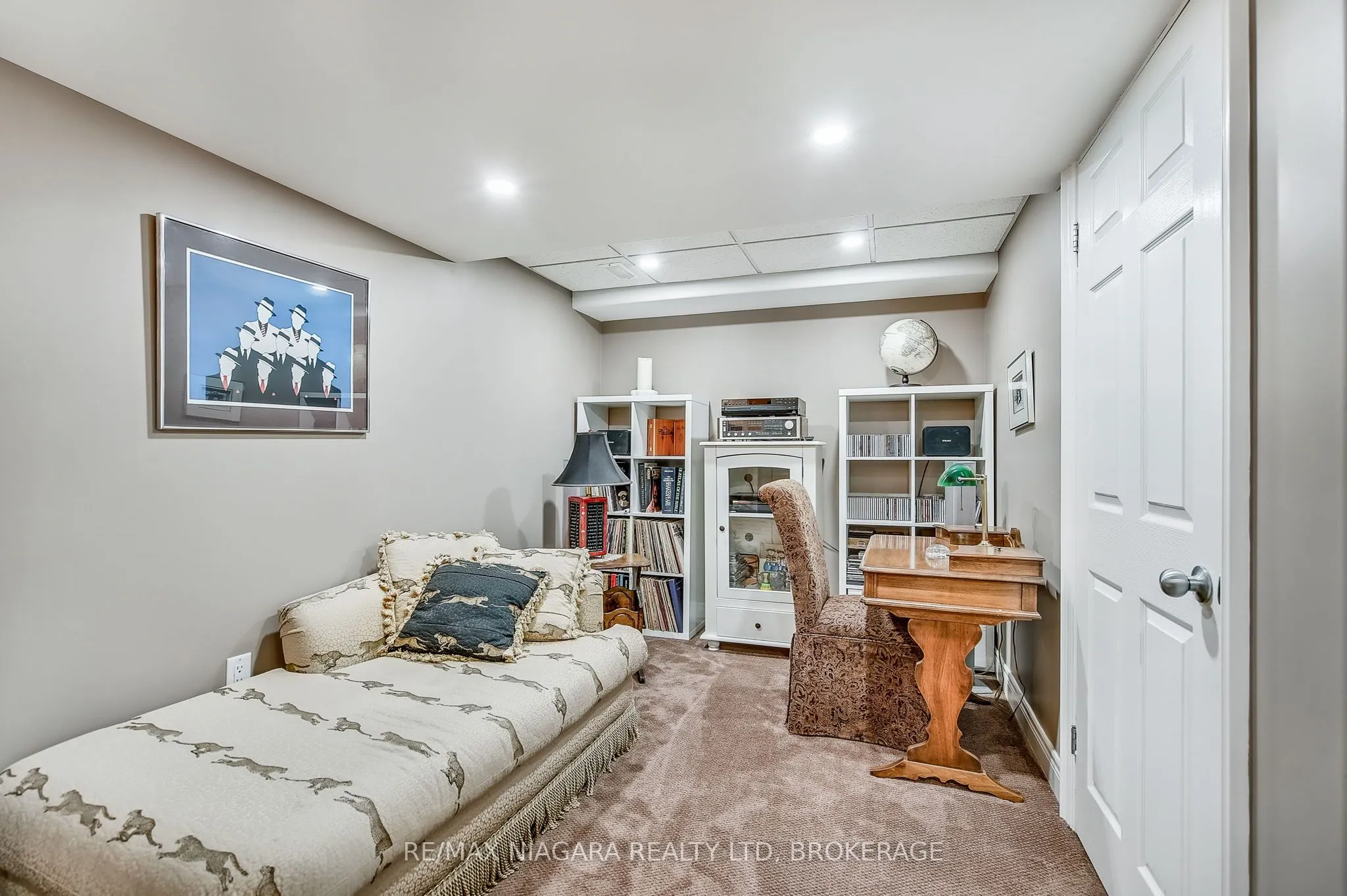 5 Liddycoat Lane, #16