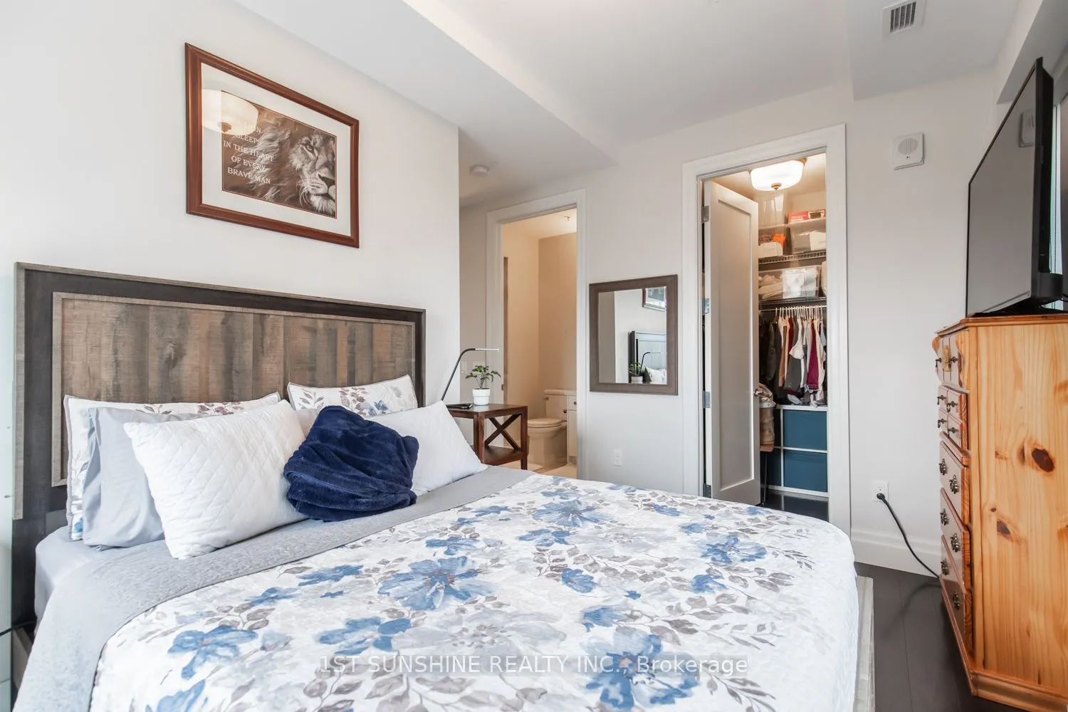 112 King Street E, #505
