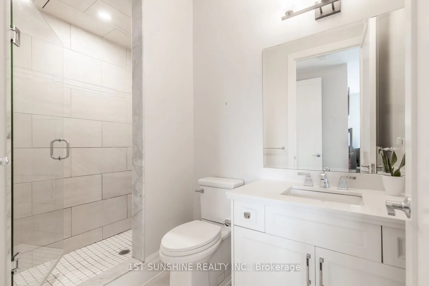 112 King Street E, #505