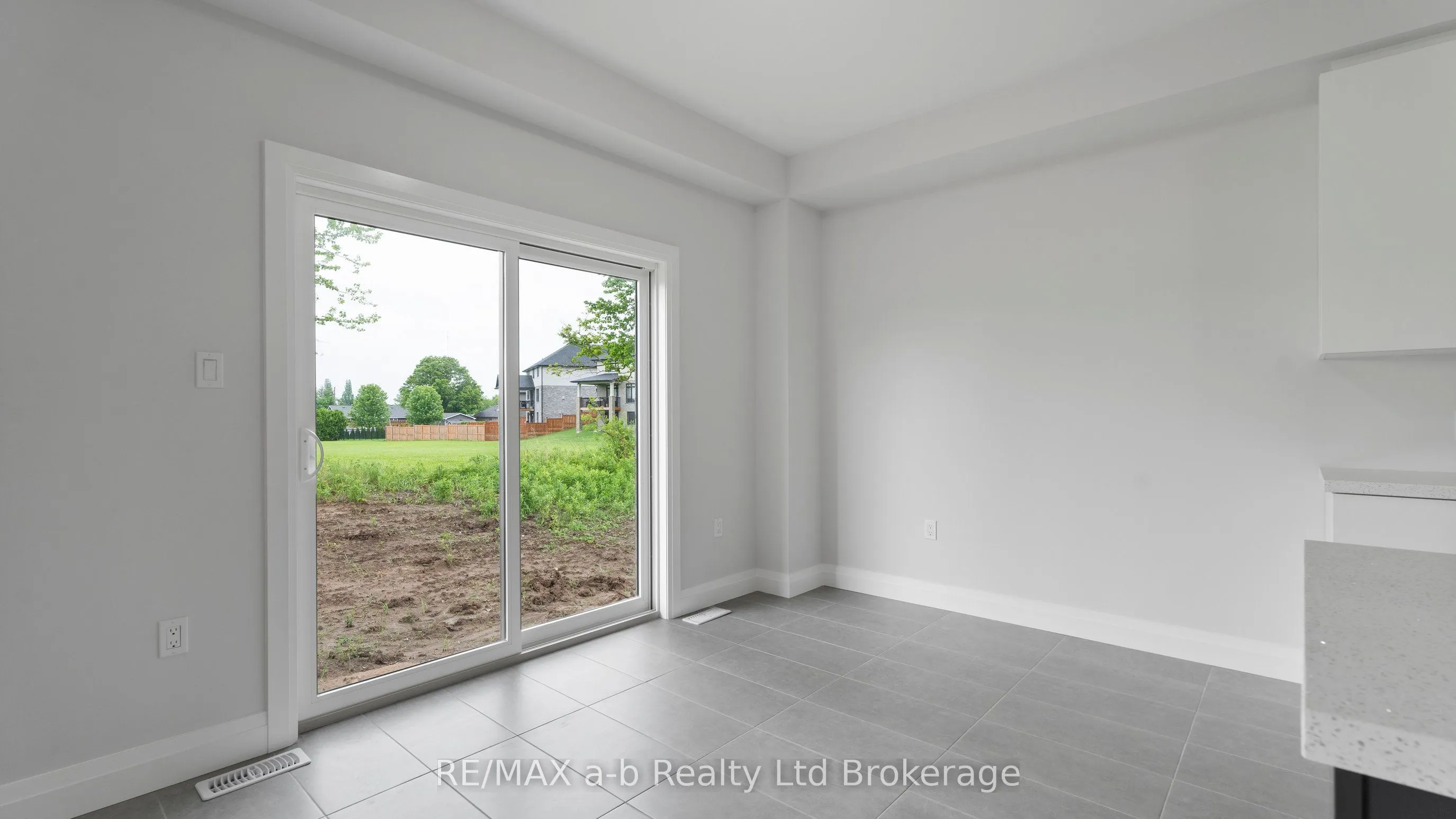 107 Cayley Street