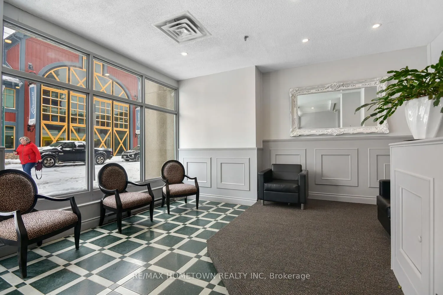 9 Broad Street, #303