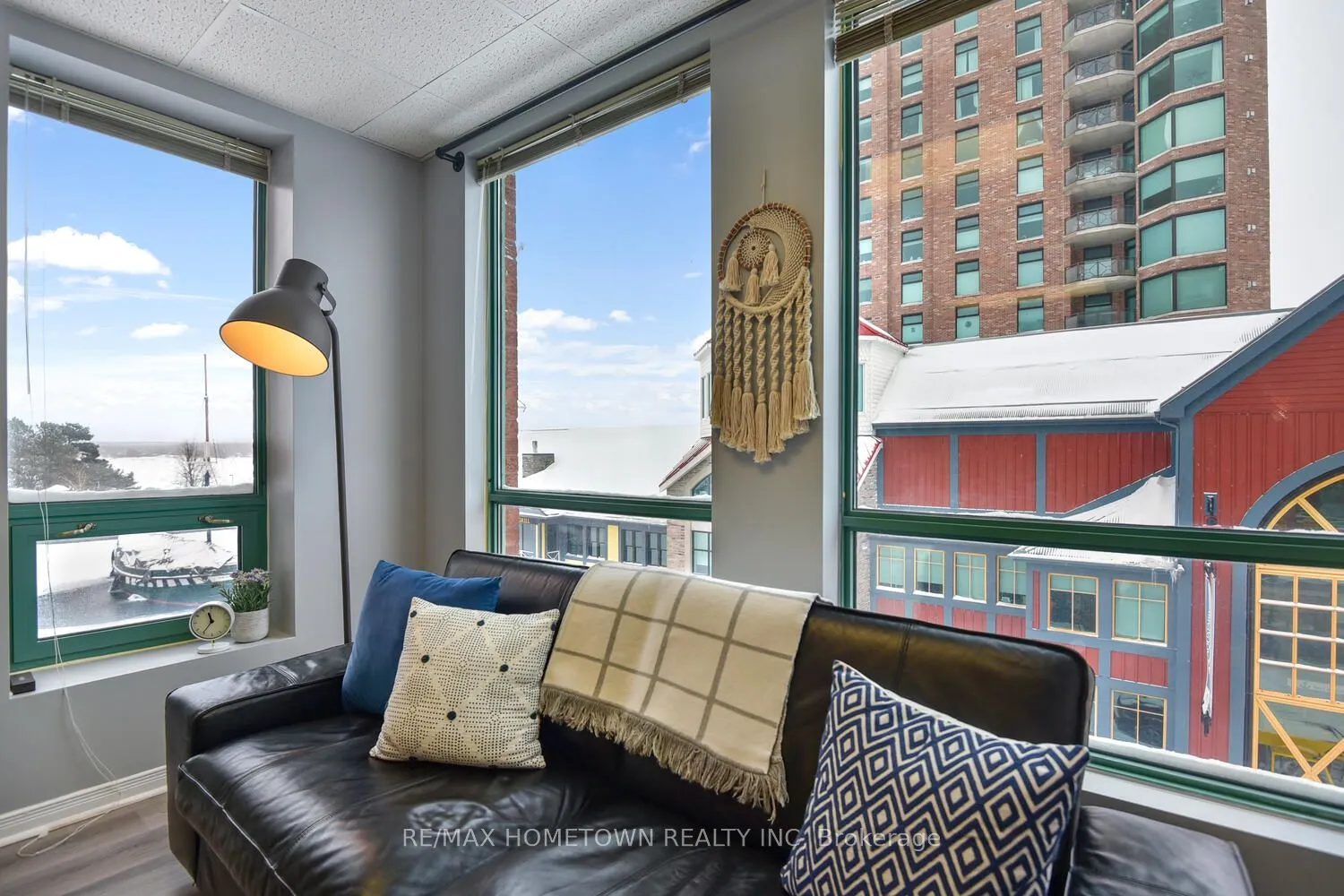 9 Broad Street, #303