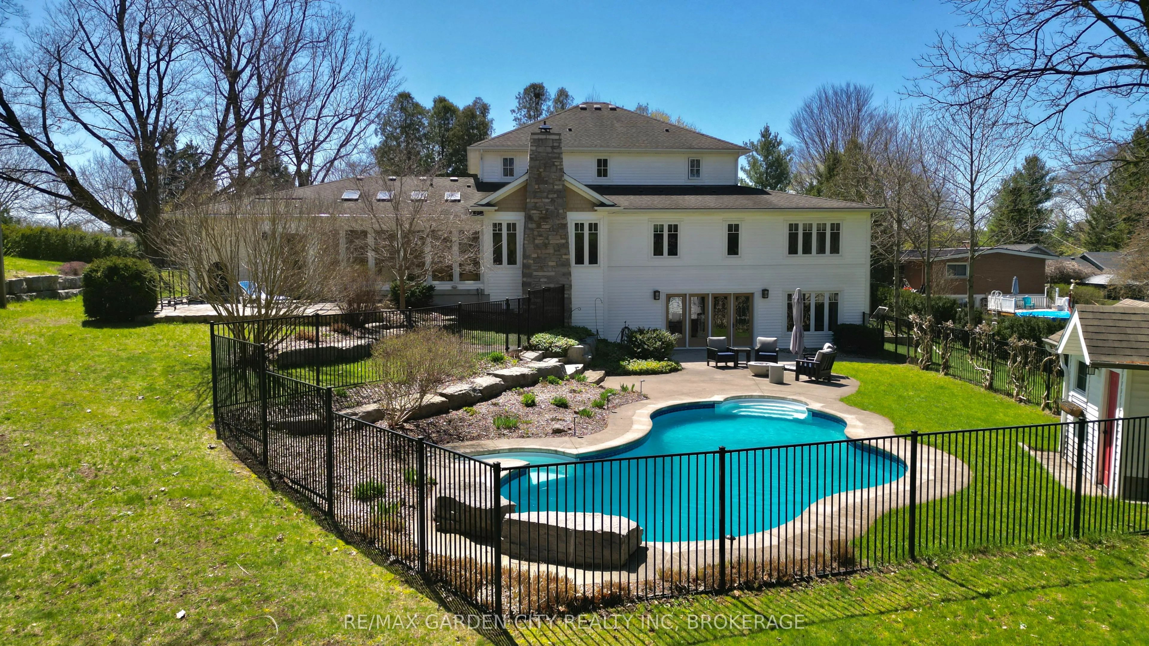 273 Canboro Road