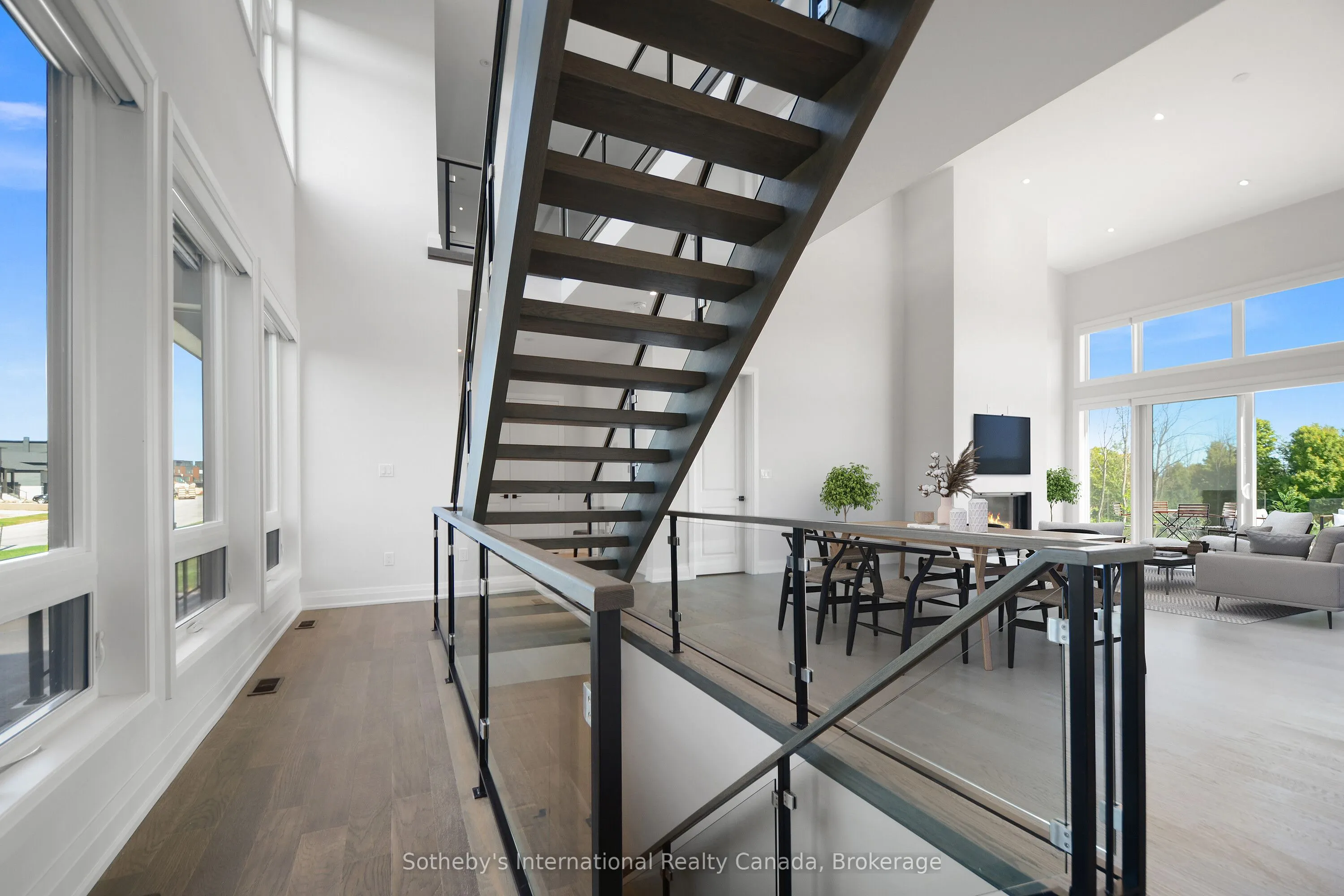 101 Sladden Court
