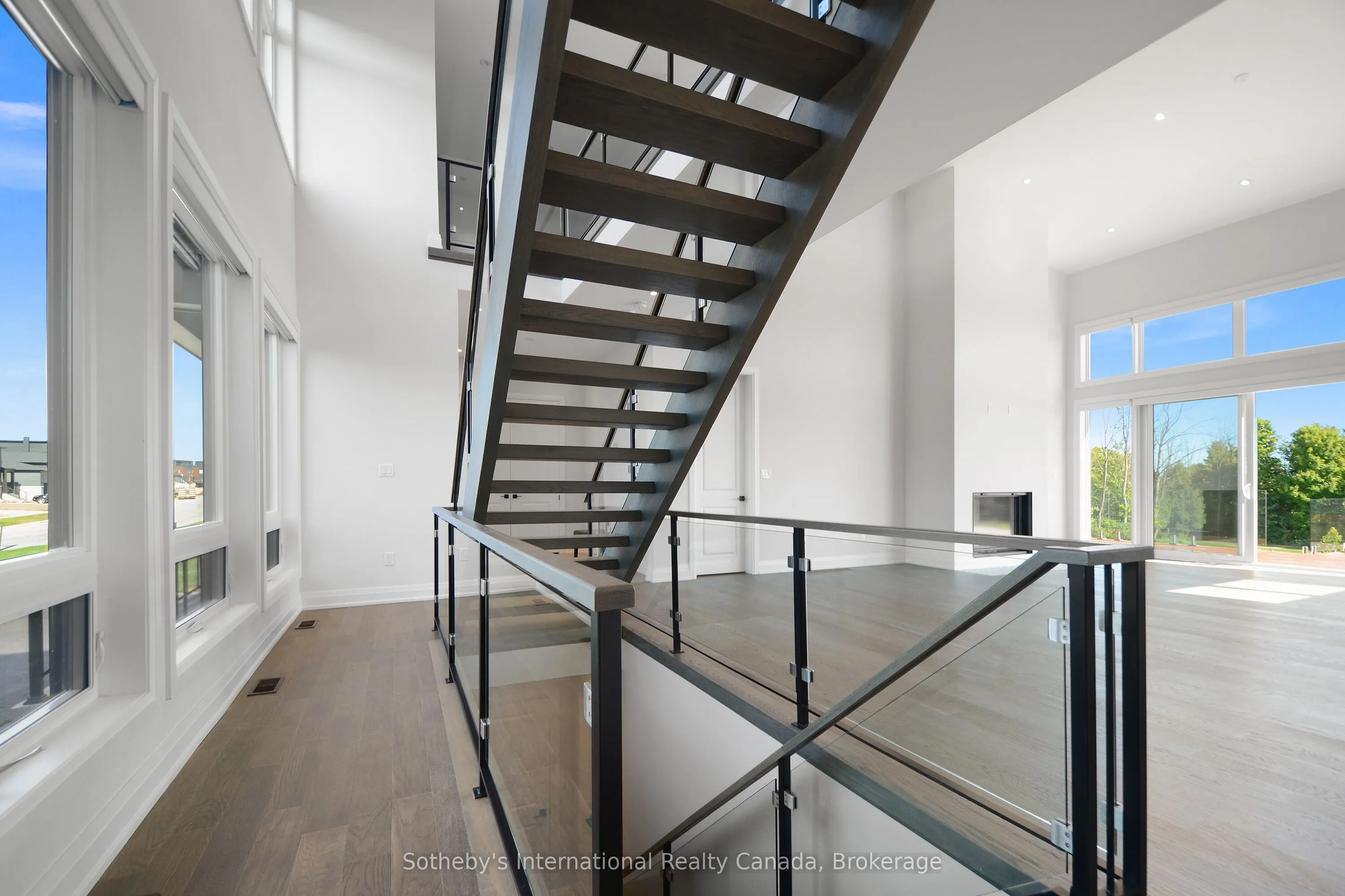 101 Sladden Court
