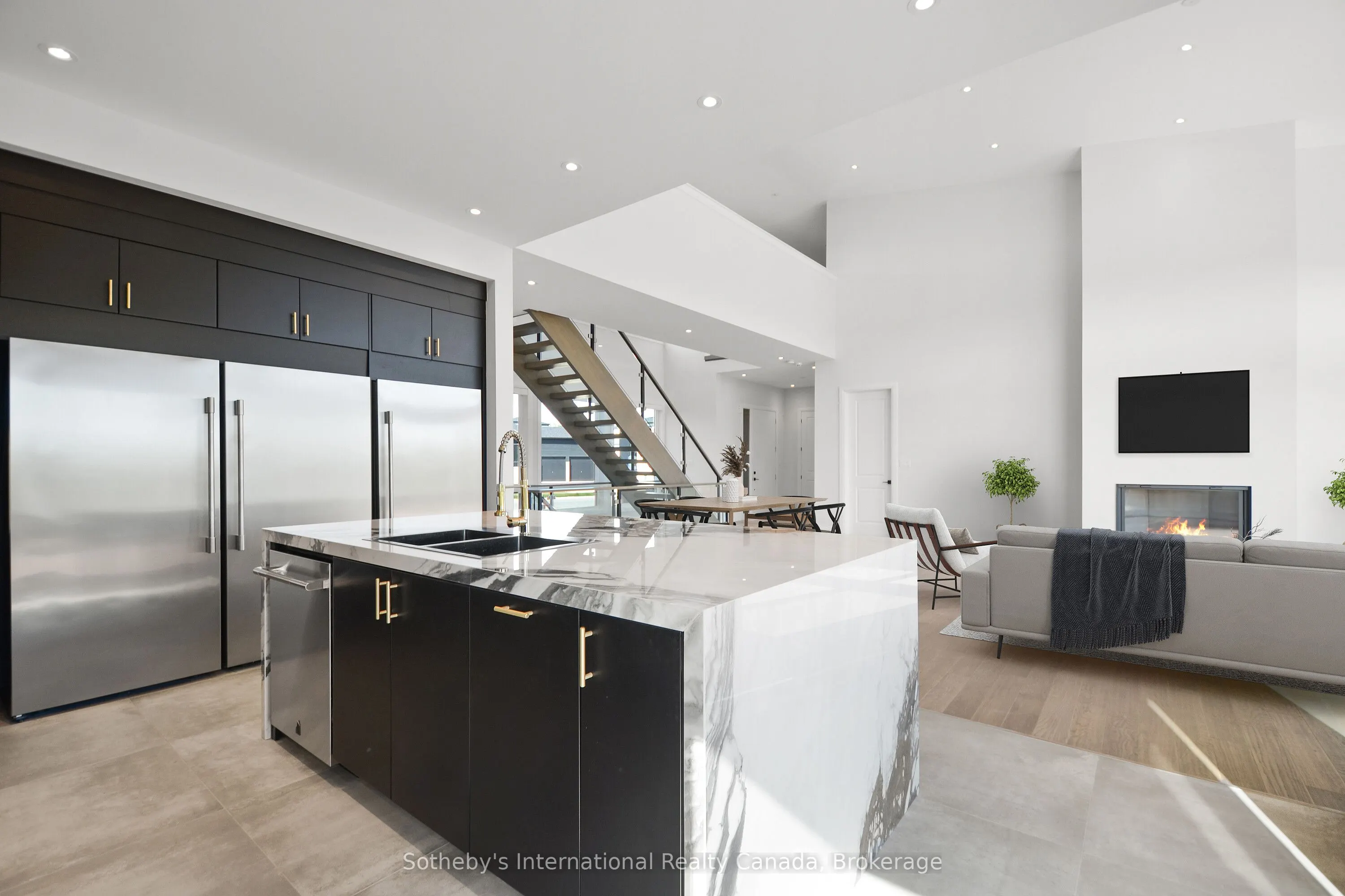 101 Sladden Court