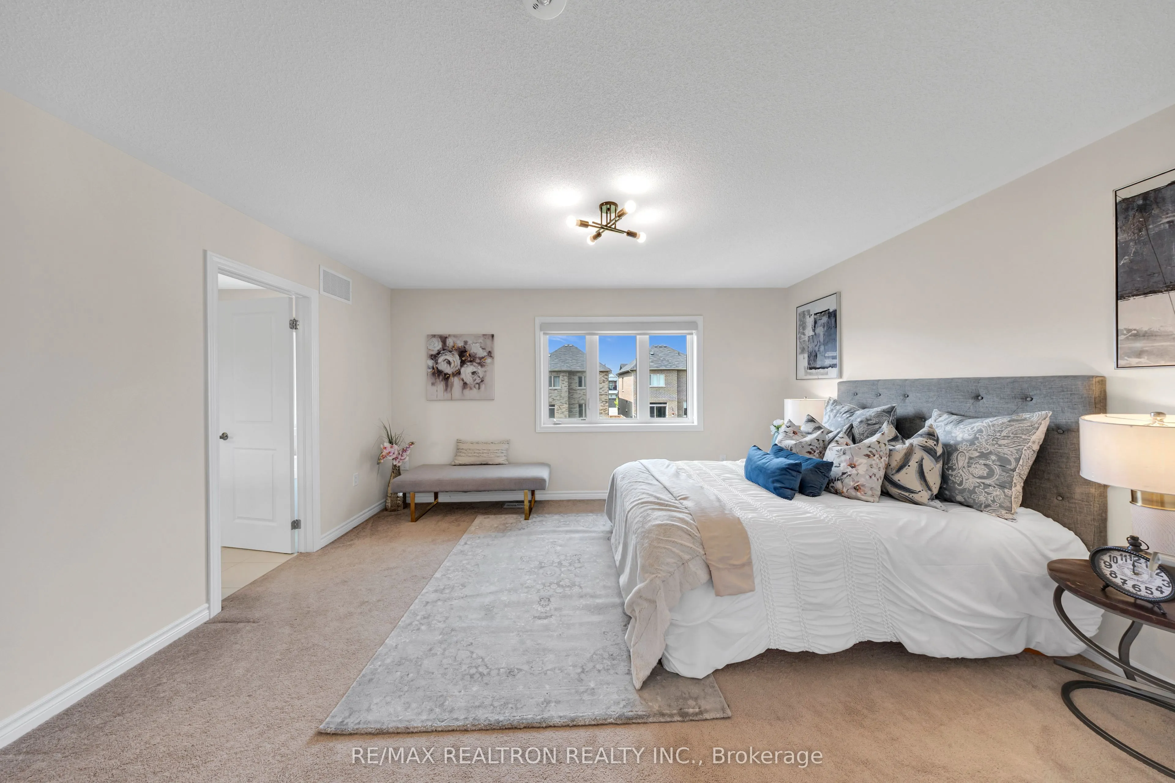62 Northhill Avenue