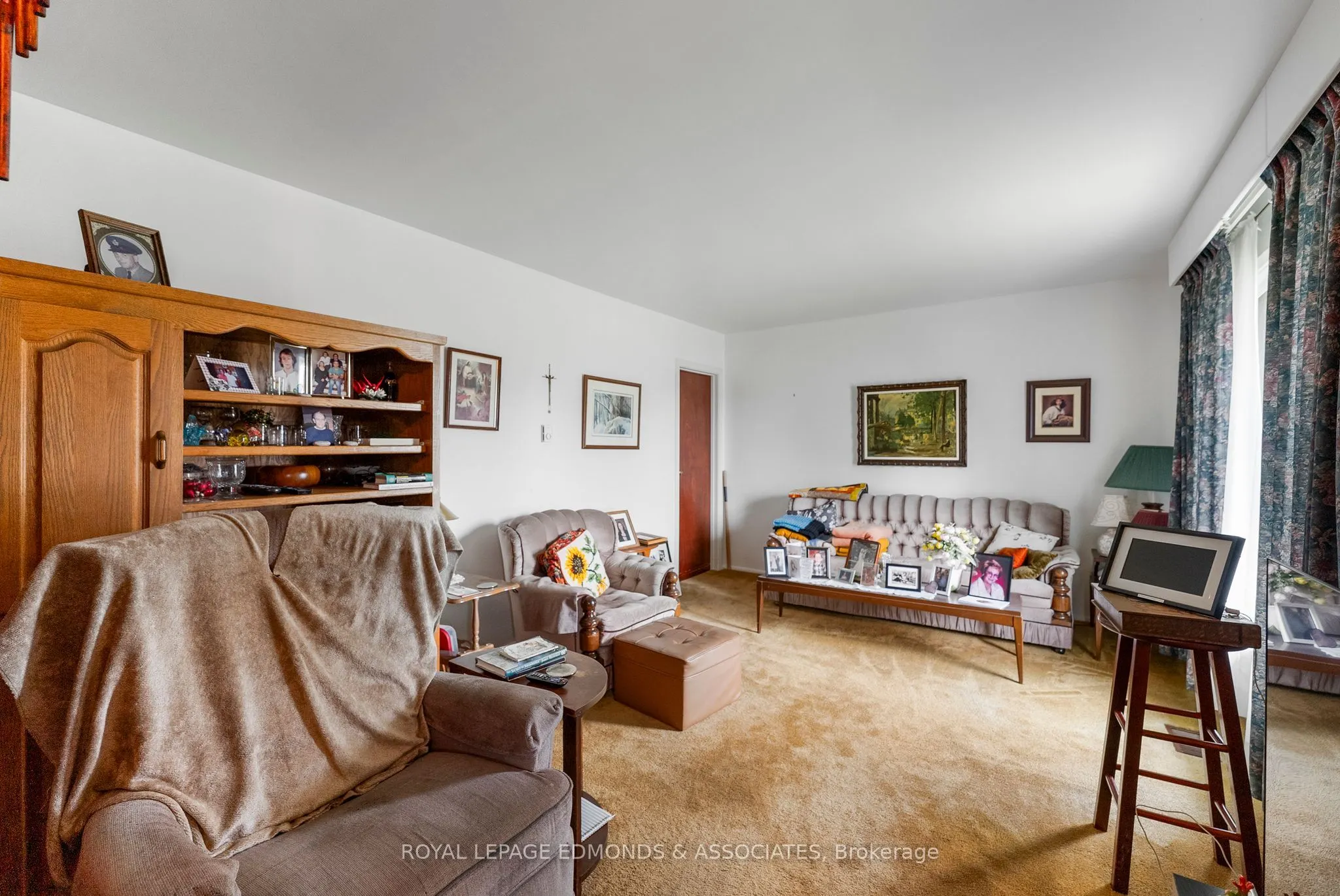 664 Third Avenue