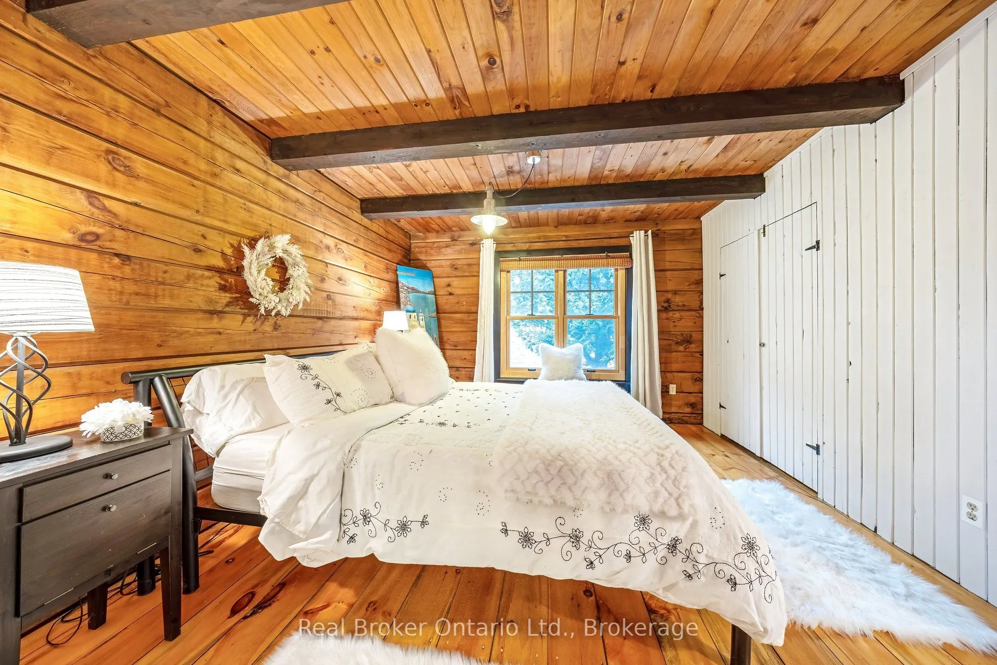 9126 Sideroad 27