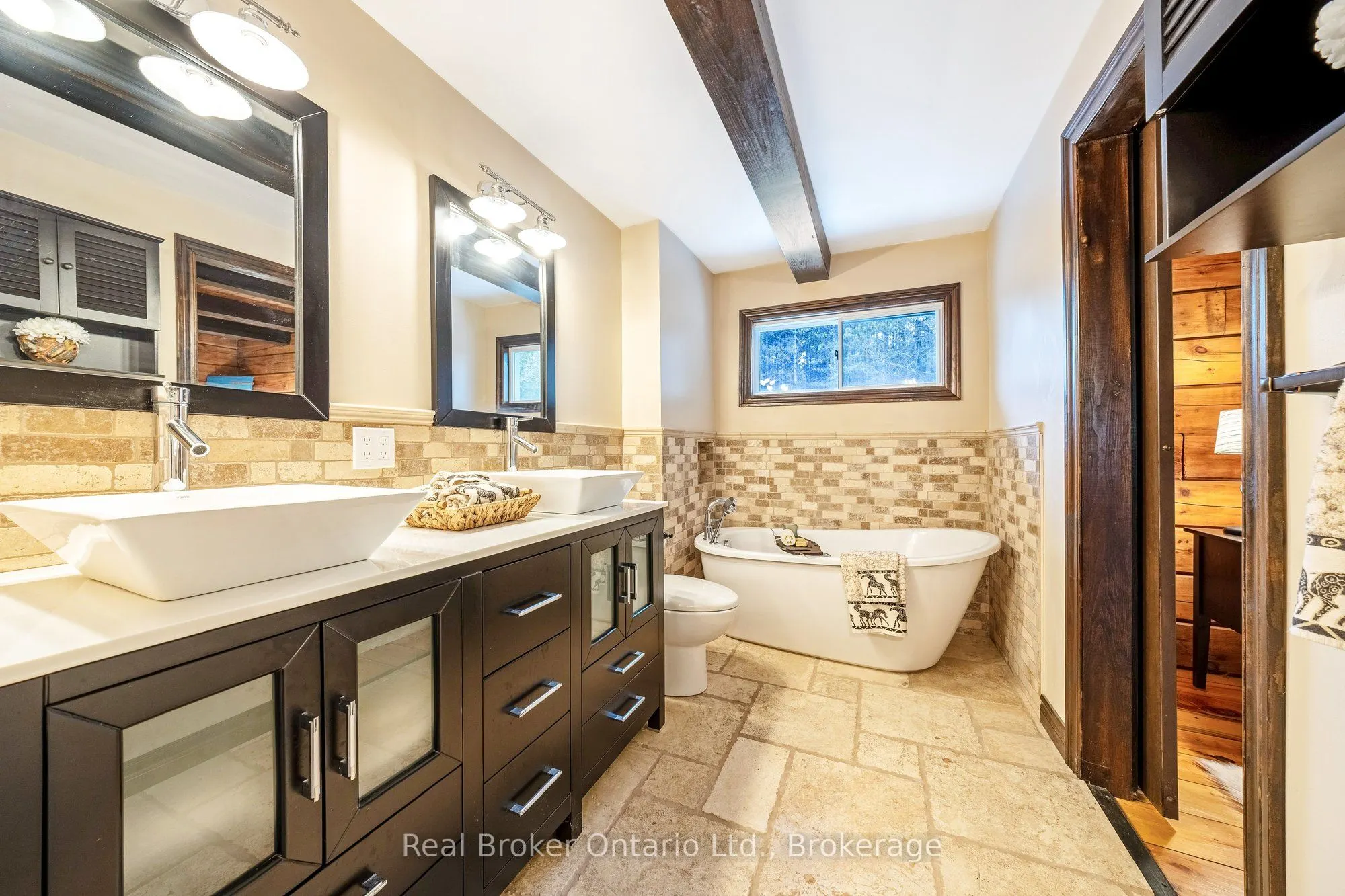 9126 Sideroad 27