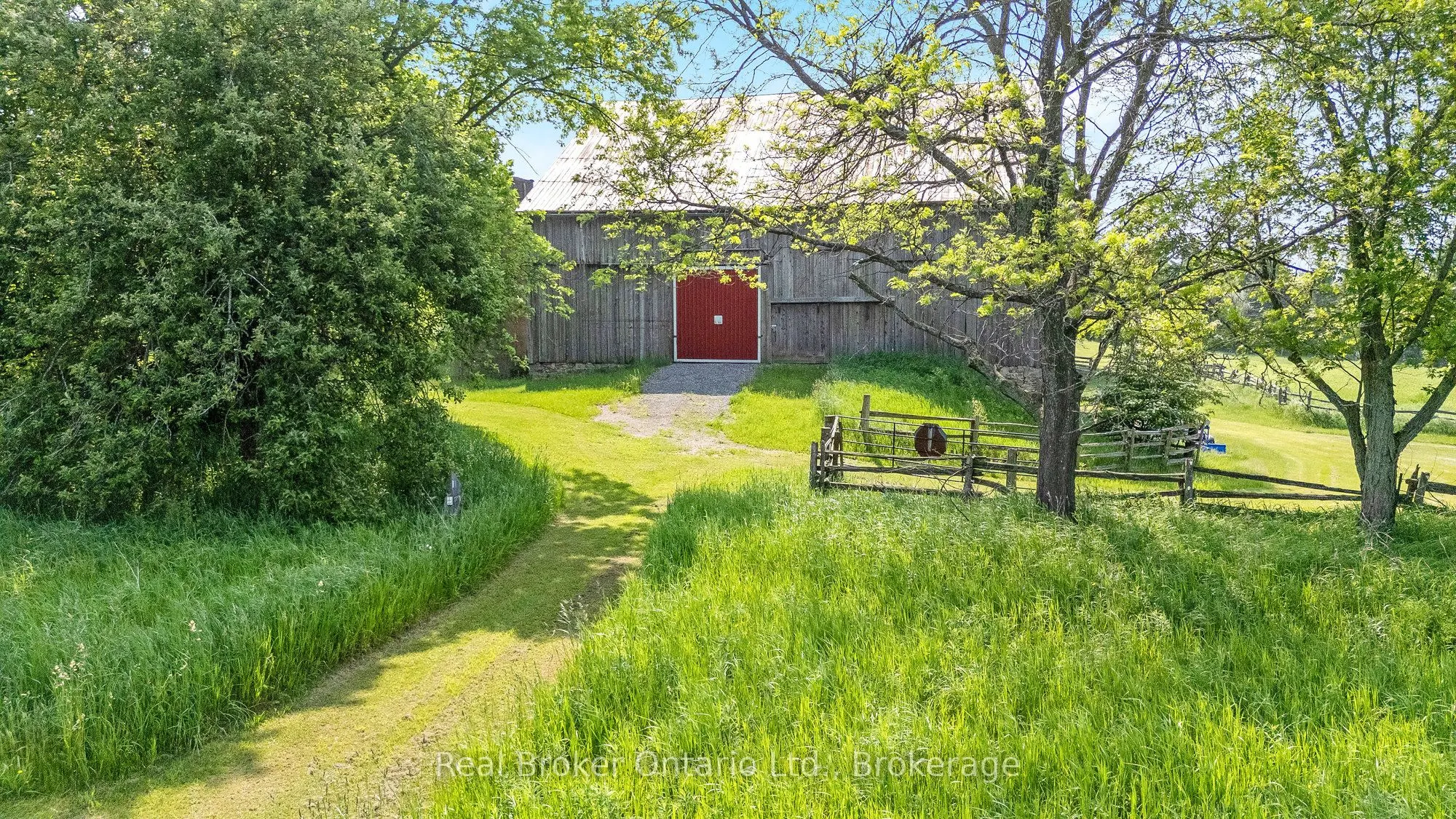 9126 Sideroad 27