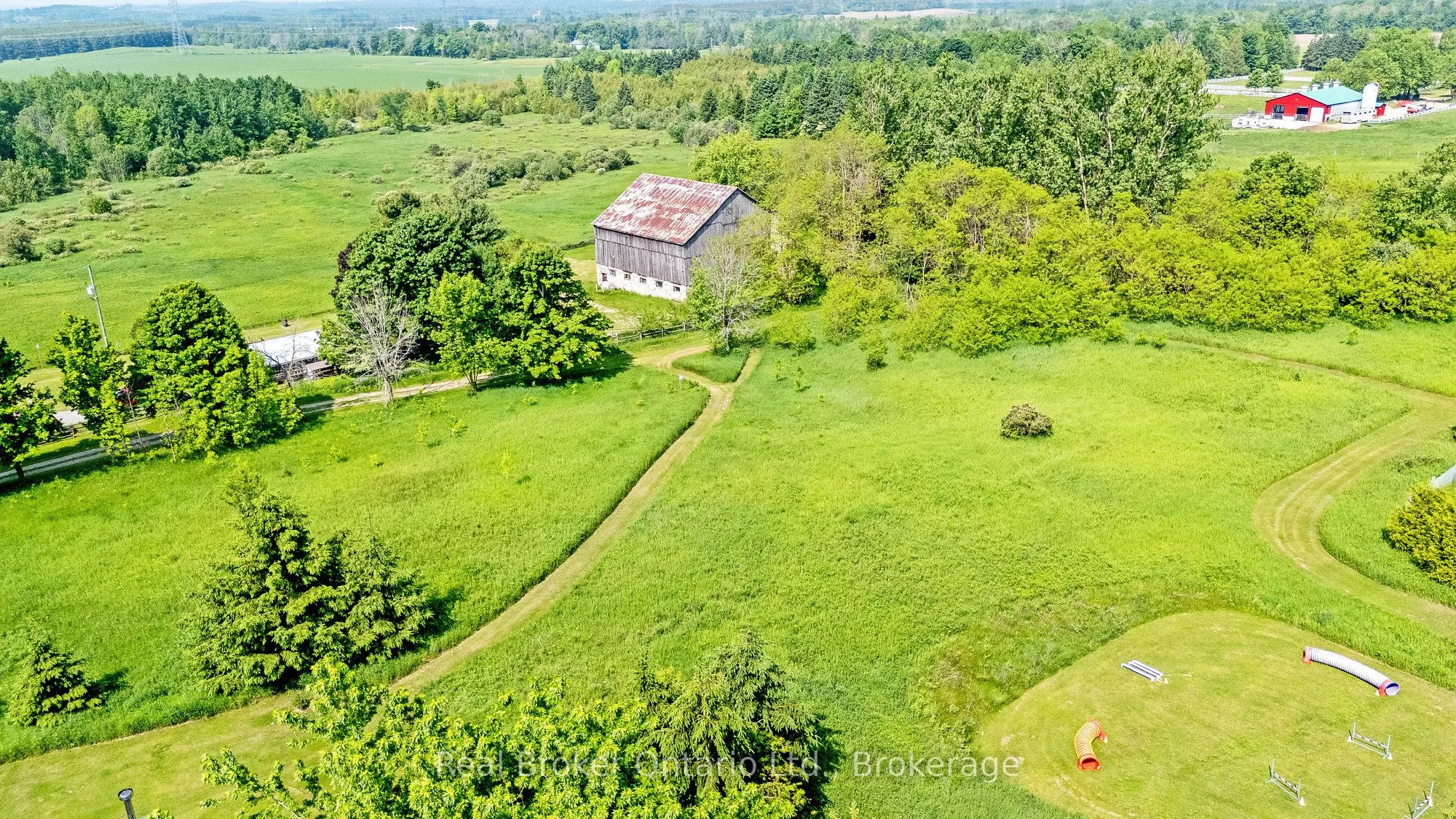 9126 Sideroad 27