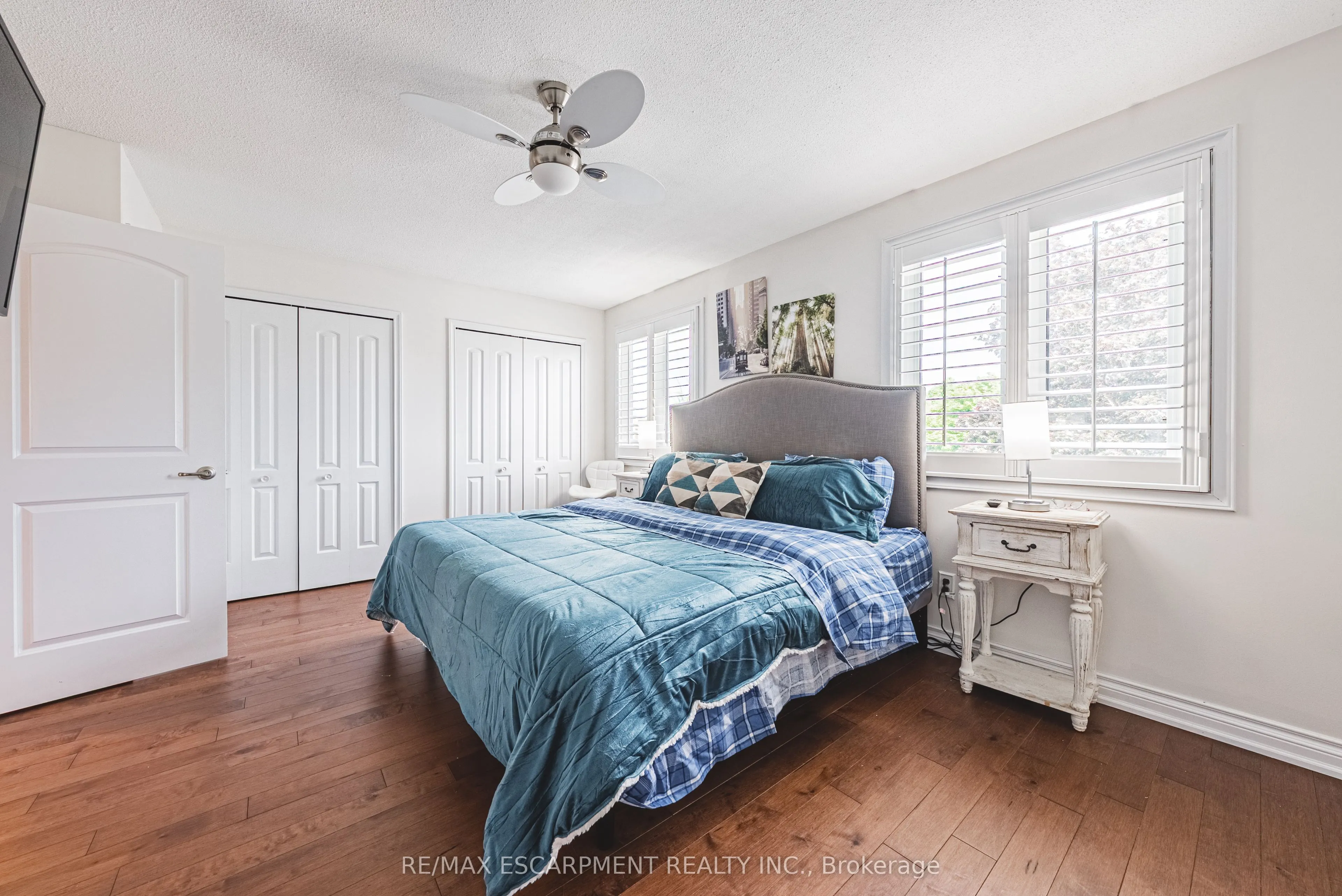 2 Antoinette Court