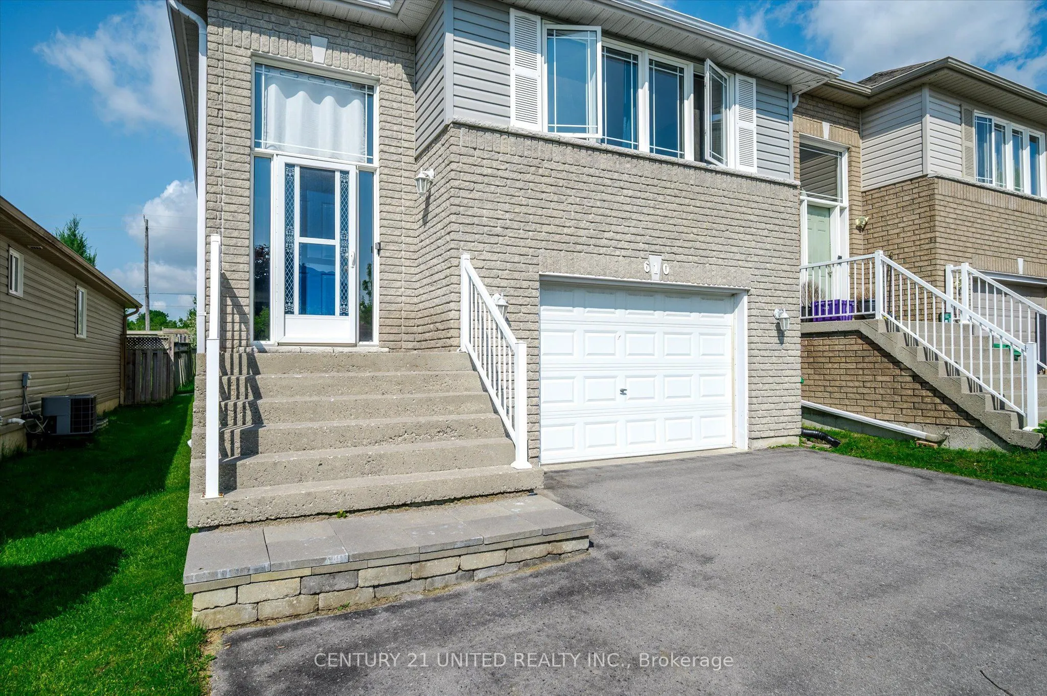 610 Clancy Crescent