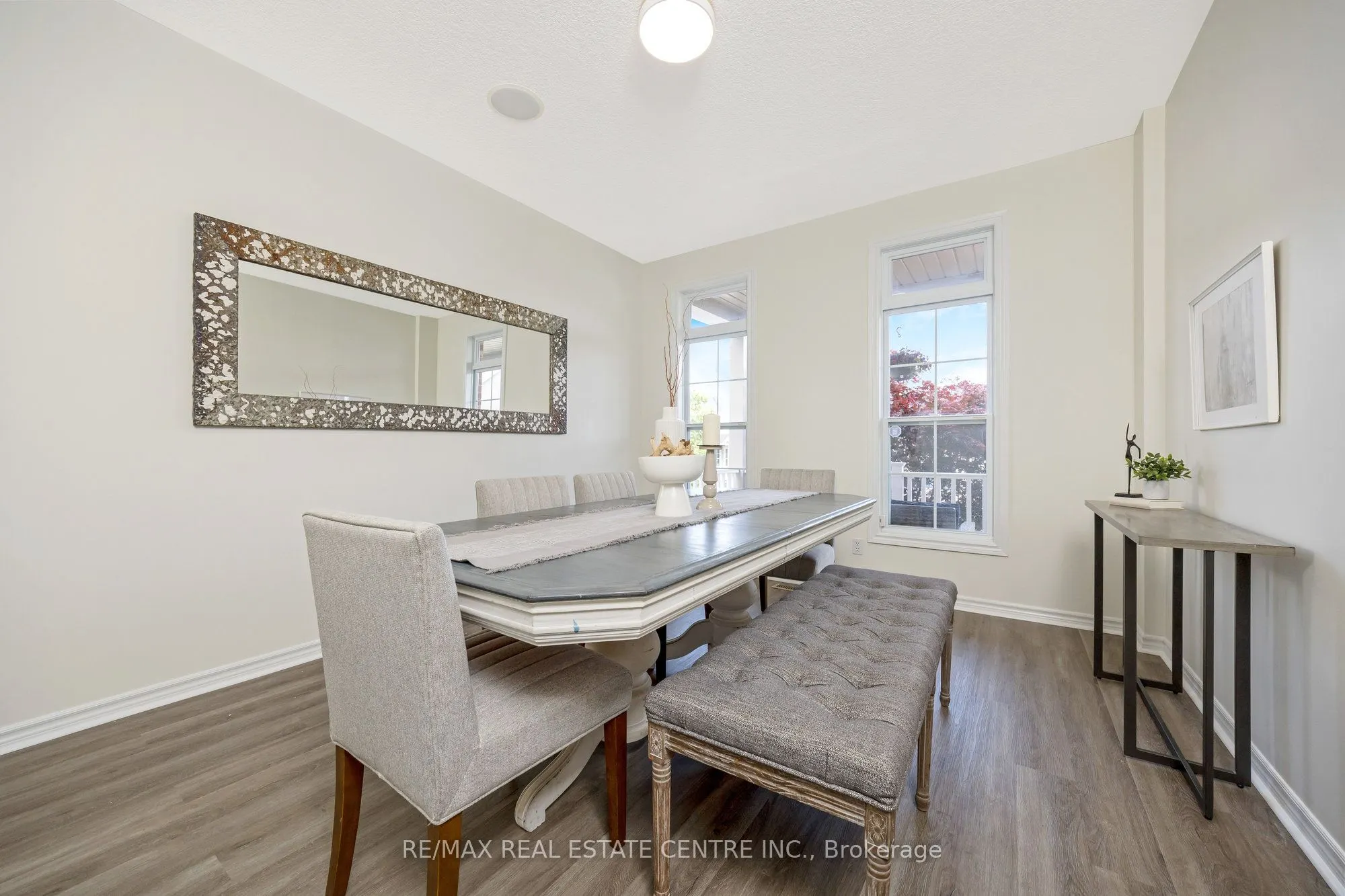 237 Ridge Top Crescent