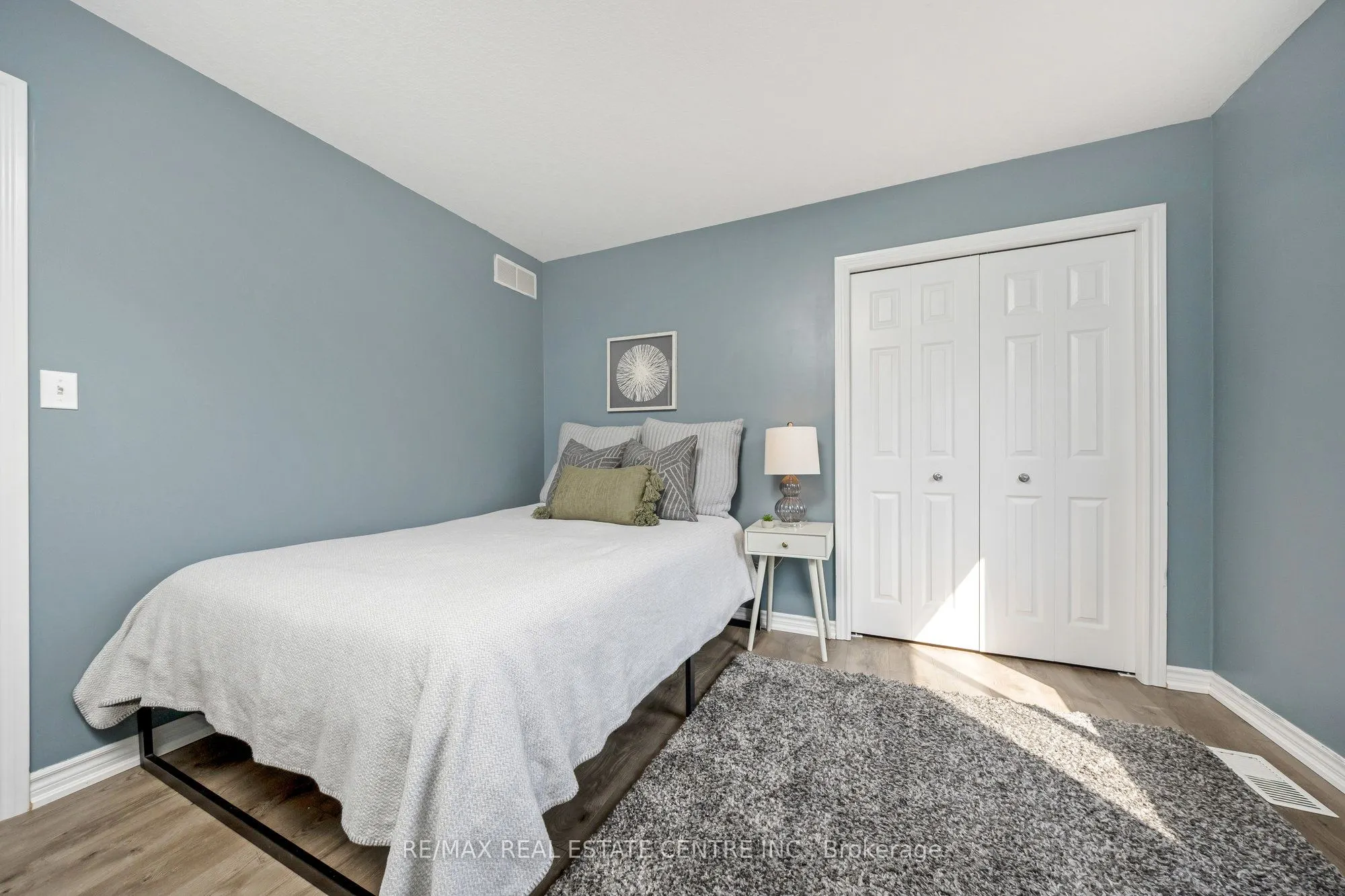 237 Ridge Top Crescent