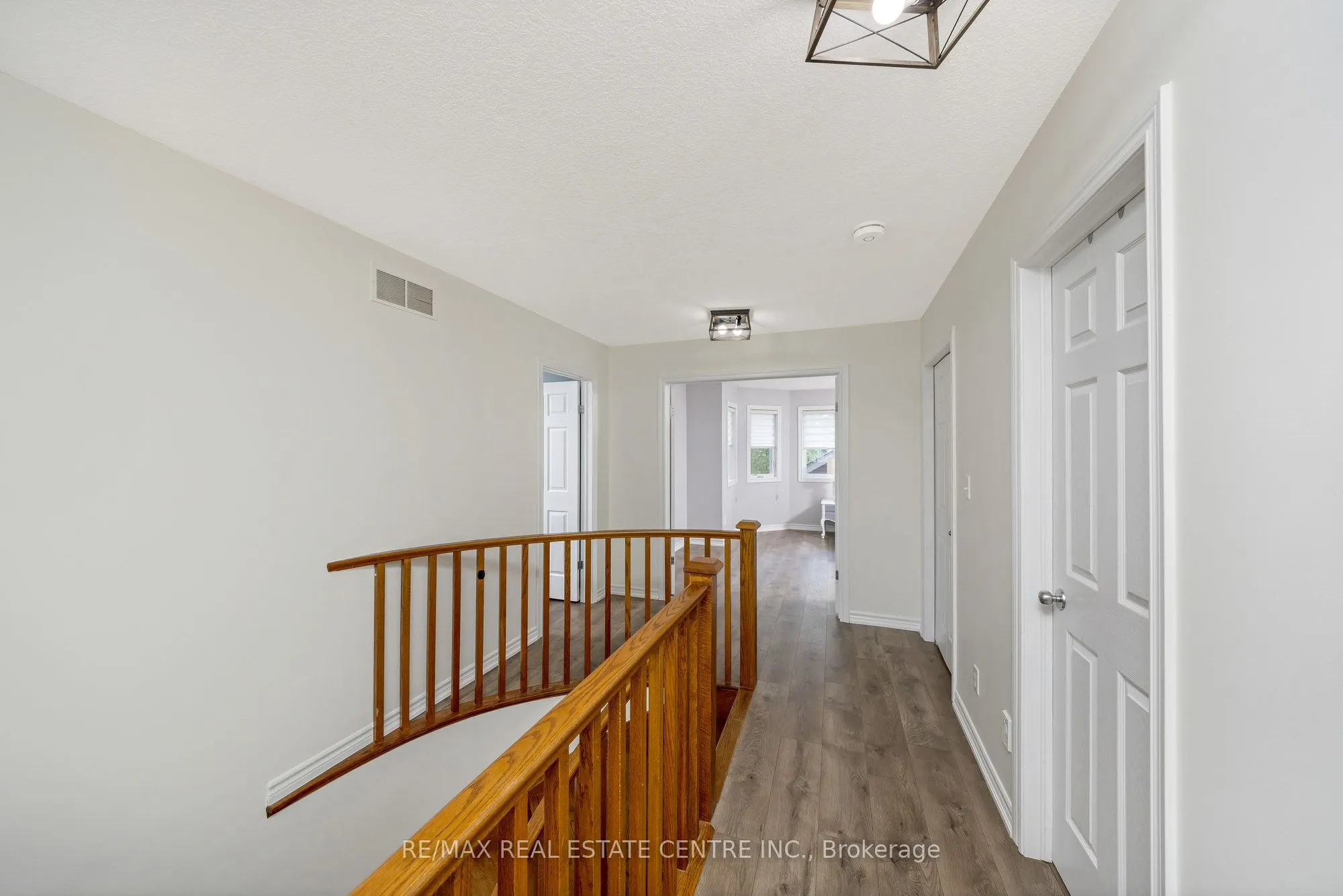 237 Ridge Top Crescent