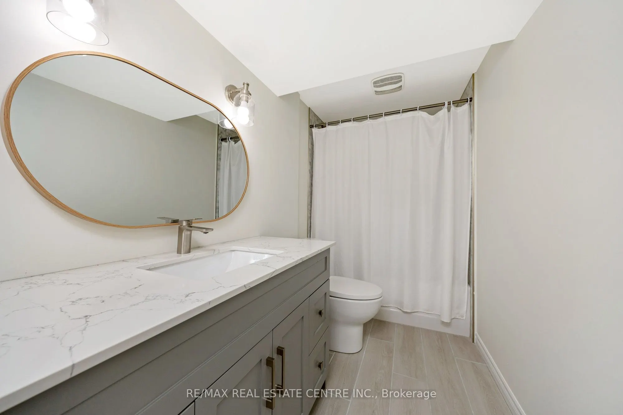 237 Ridge Top Crescent