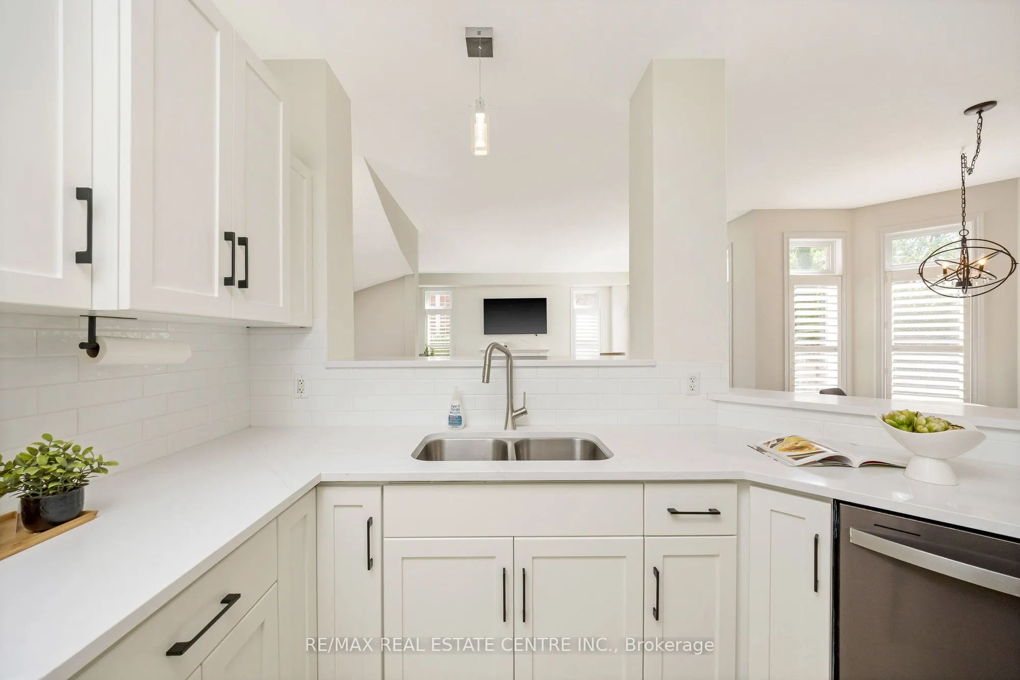 237 Ridge Top Crescent