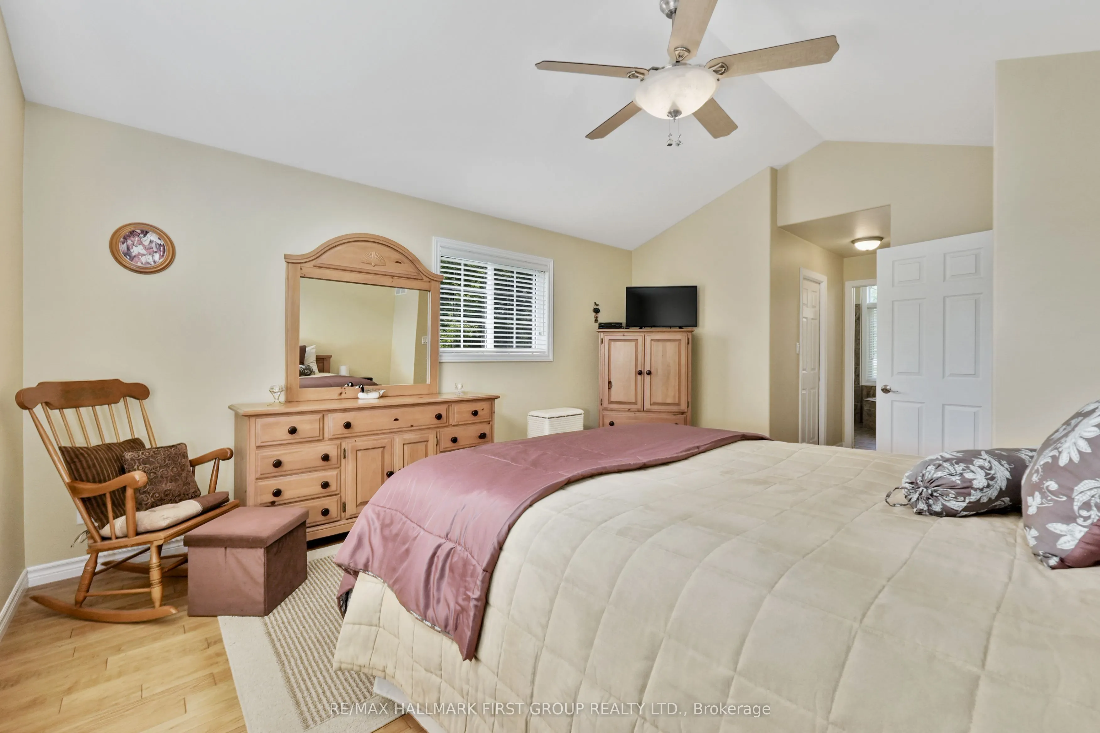 13715 County 2 Road