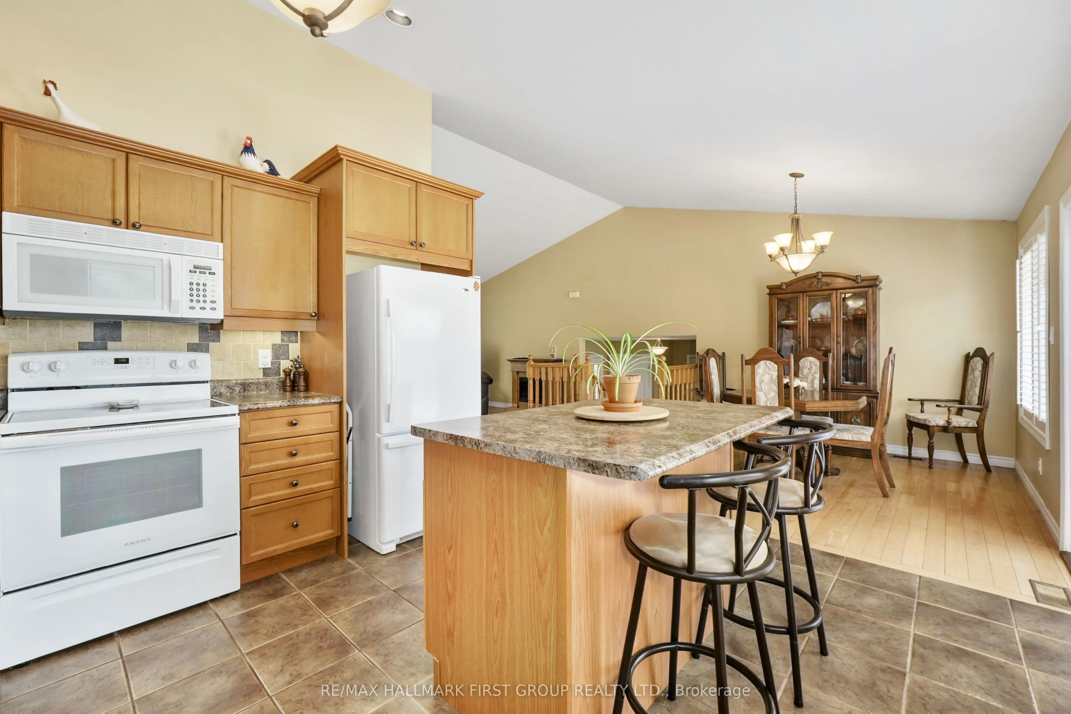 13715 County 2 Road