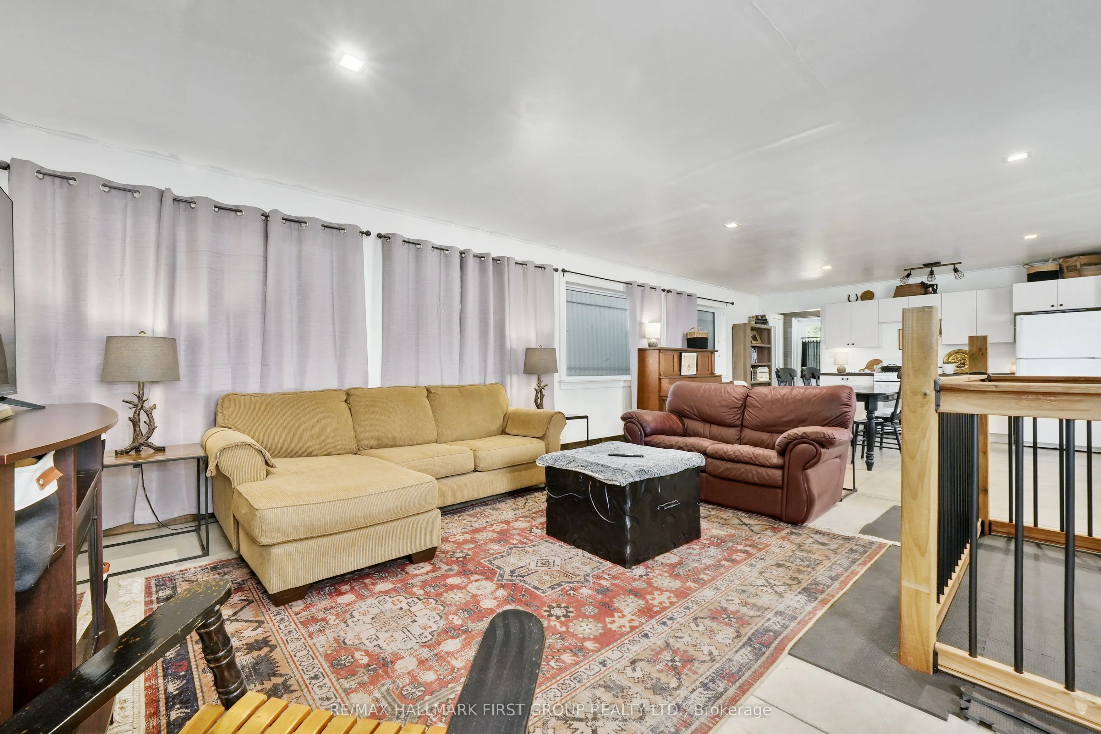 13715 County 2 Road