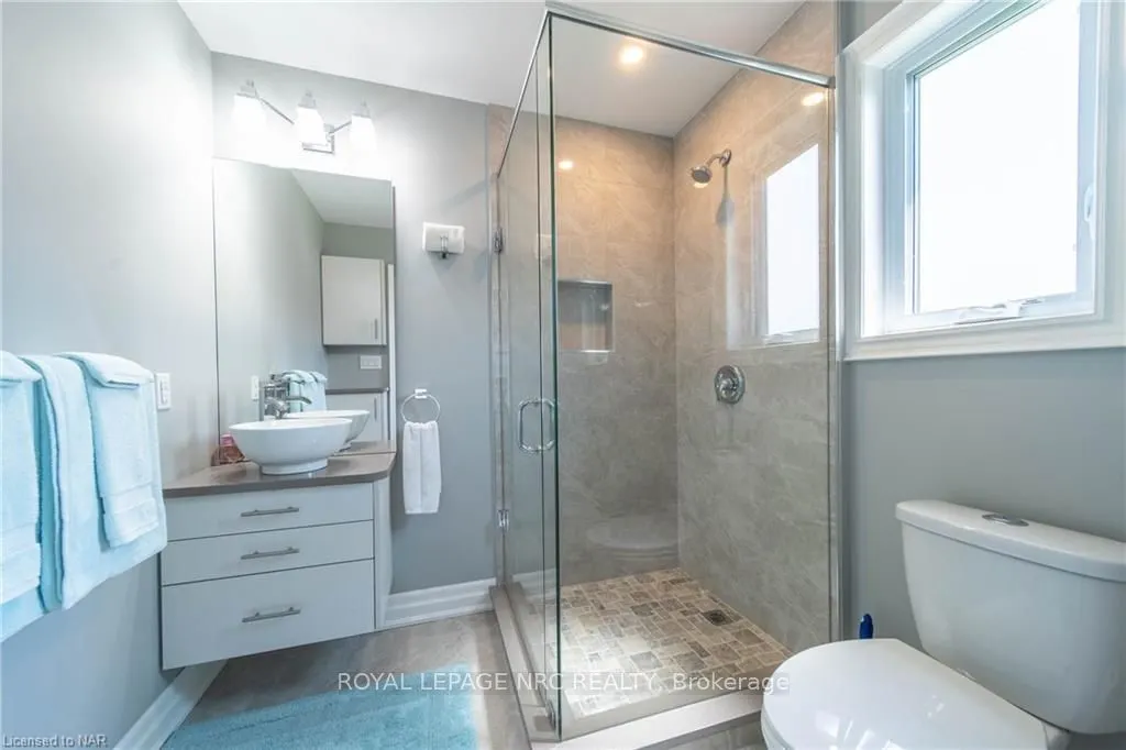 2876 Highway 3 E