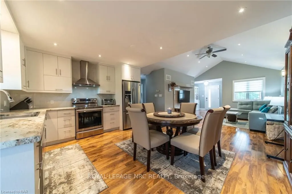 2876 Highway 3 E