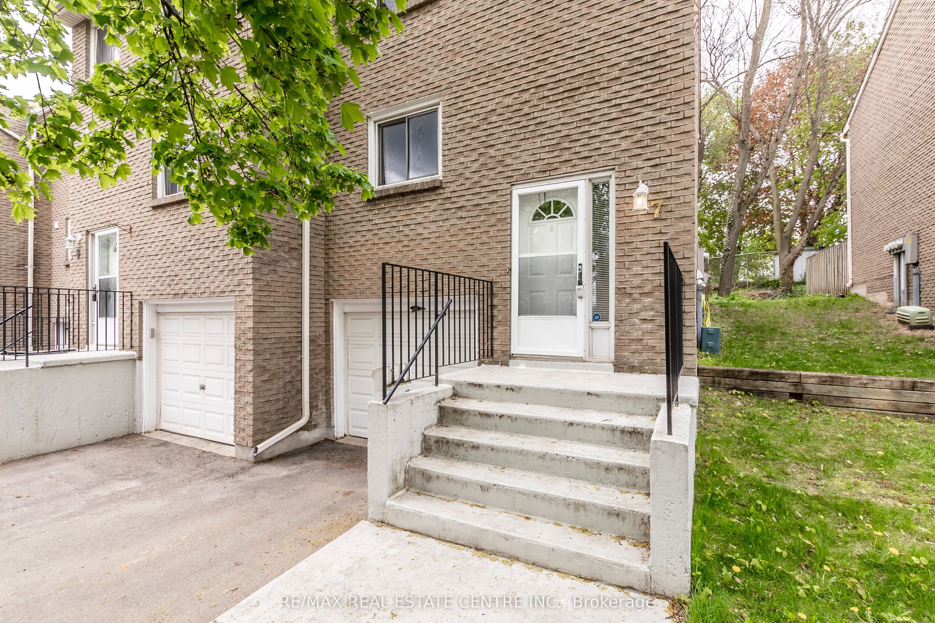 121 Morgan Avenue #7