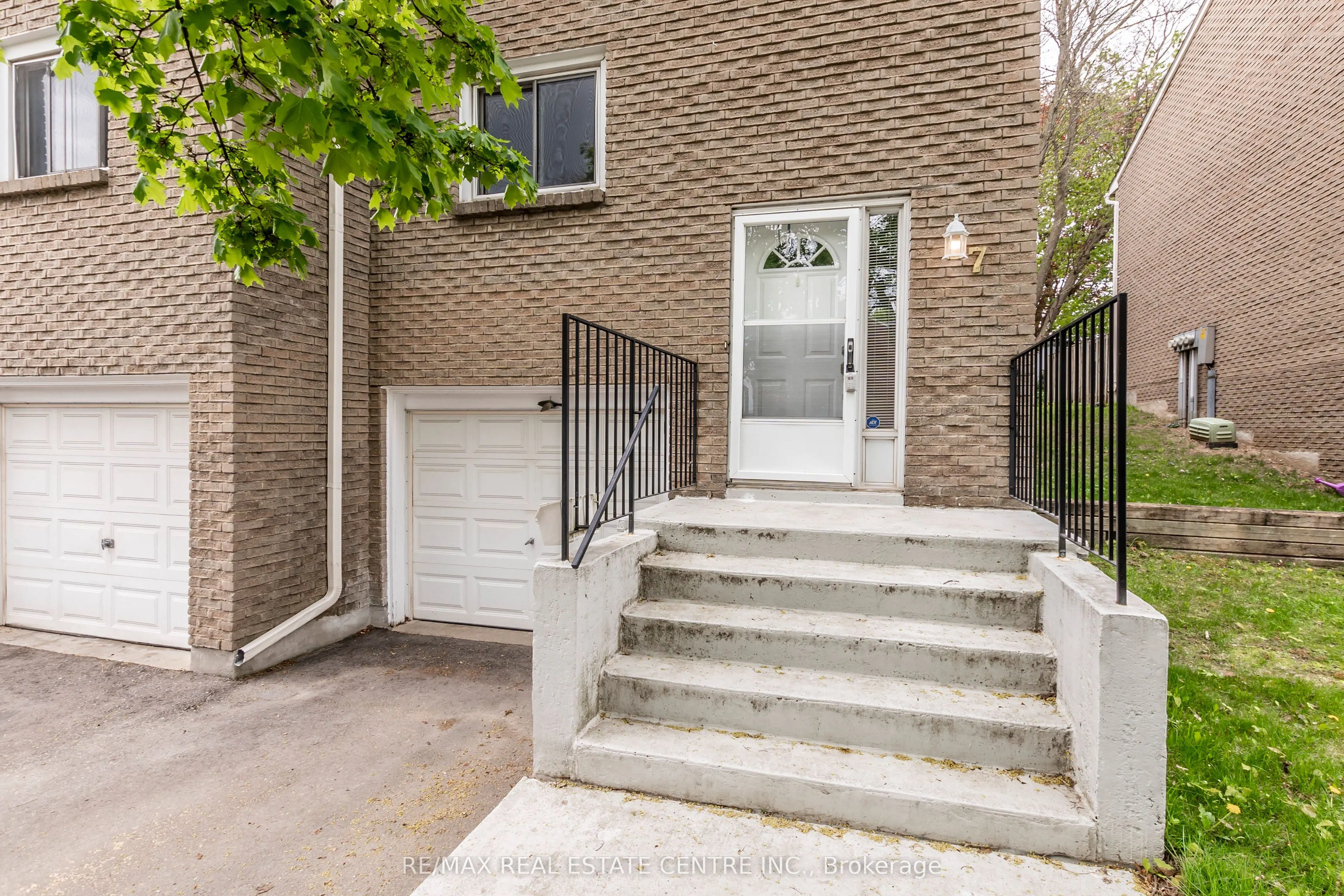 121 Morgan Avenue #7