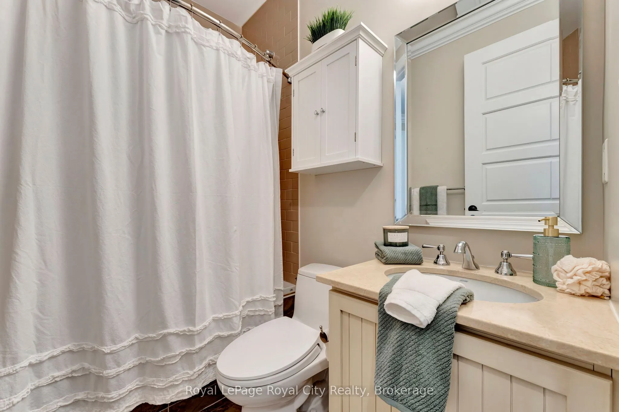 114 Aberfoyle Mill Crescent