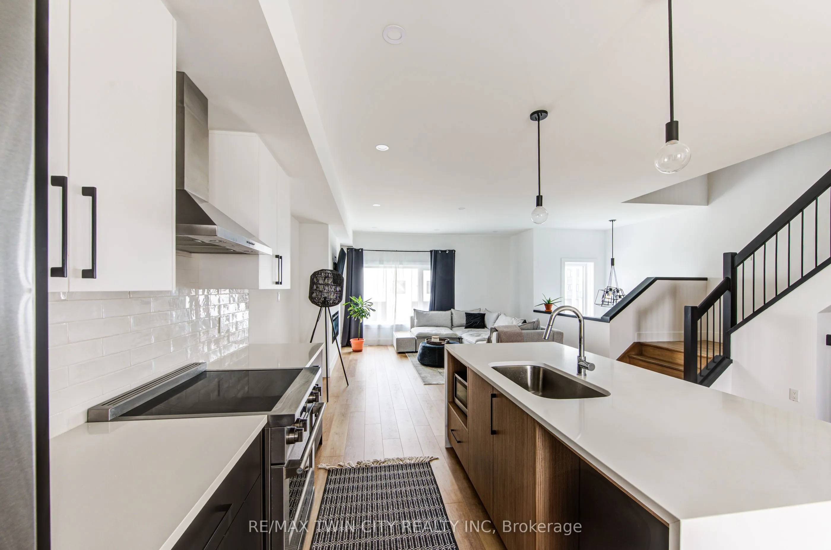 4222 Lismer Lane, #14