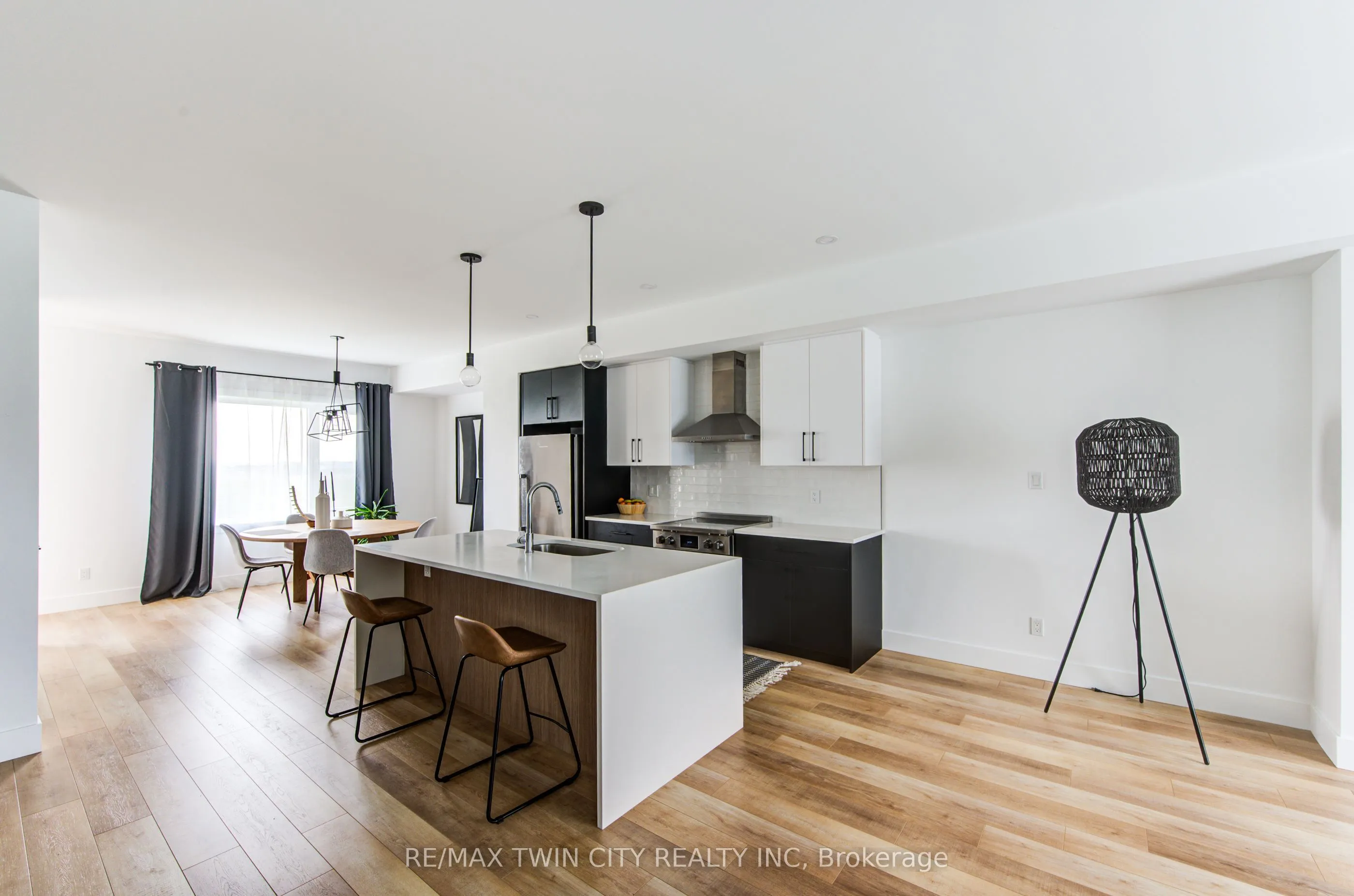 4222 Lismer Lane, #14